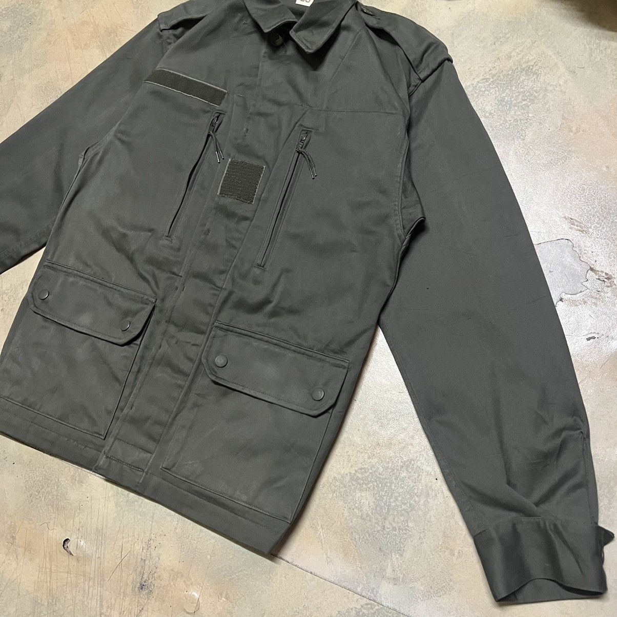 Vintage Vintage Military Army Issue Button Up Shirt Size US M / EU 48-50 / 2 - 2 Thumbnail