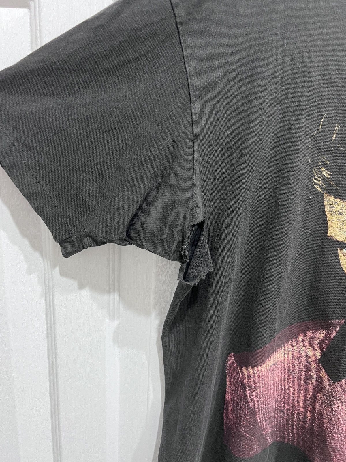 Vintage Vintage 90s Chris Isaak Rockabilly Promo Tee Thrashed Faded Size US XL / EU 56 / 4 - 4 Thumbnail