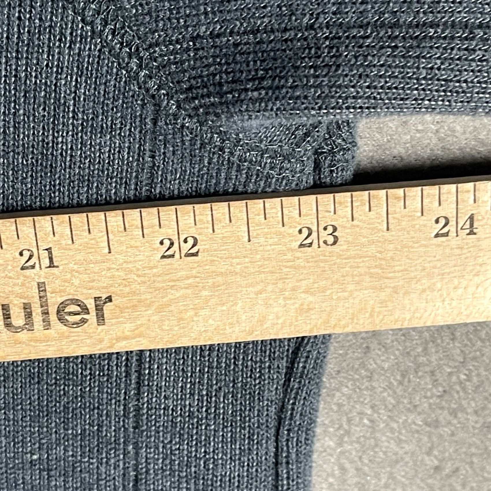 Logo 7 Columbia Pullover Sweatshirt Men L Gray Logo Knitted V-Neck Long Sleeve Vintage? No, 2010-2019, Cotton, Regular Fit, Mountain Outdoor Casual Clothing Size US L / EU 52-54 / 3 - 5 Thumbnail