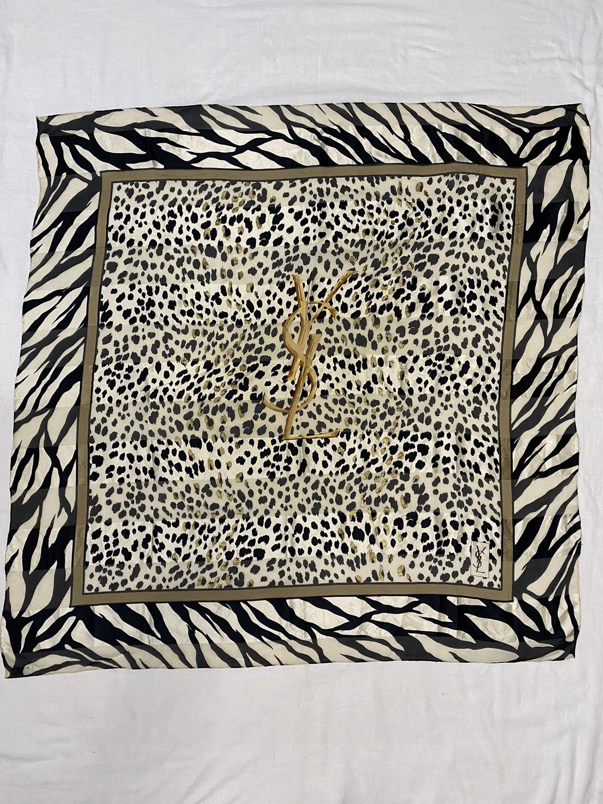 Yves Saint Laurent Vintage Yves Saint Laurent Leopard Silk Scarf Scarves Size ONE SIZE - 1 Thumbnail