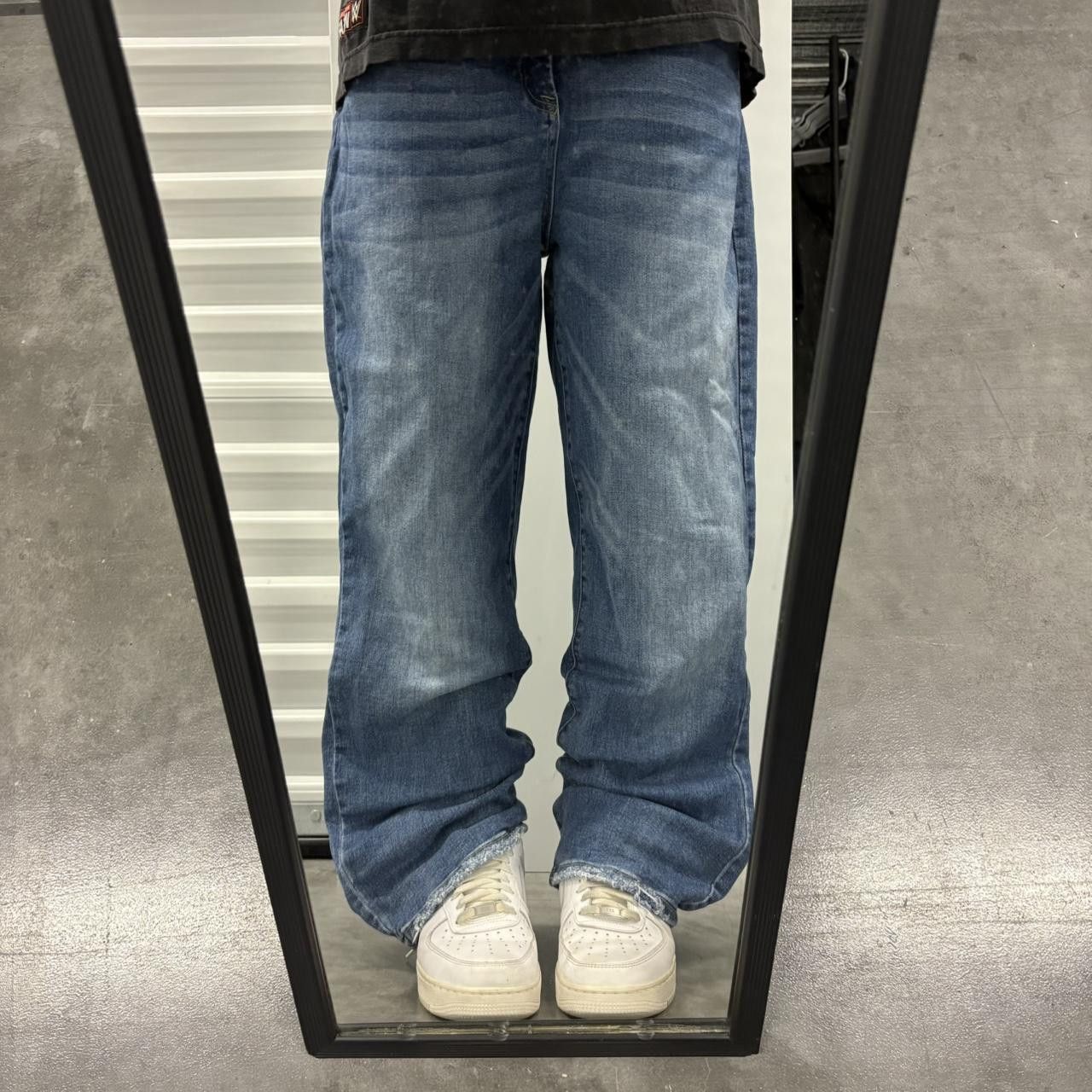 Vintage Crazy Vintage Y2K/2000s Baggy Wideleg Medium Wash Denim Jeans! Size US 38 / EU 54 - 1 Thumbnail