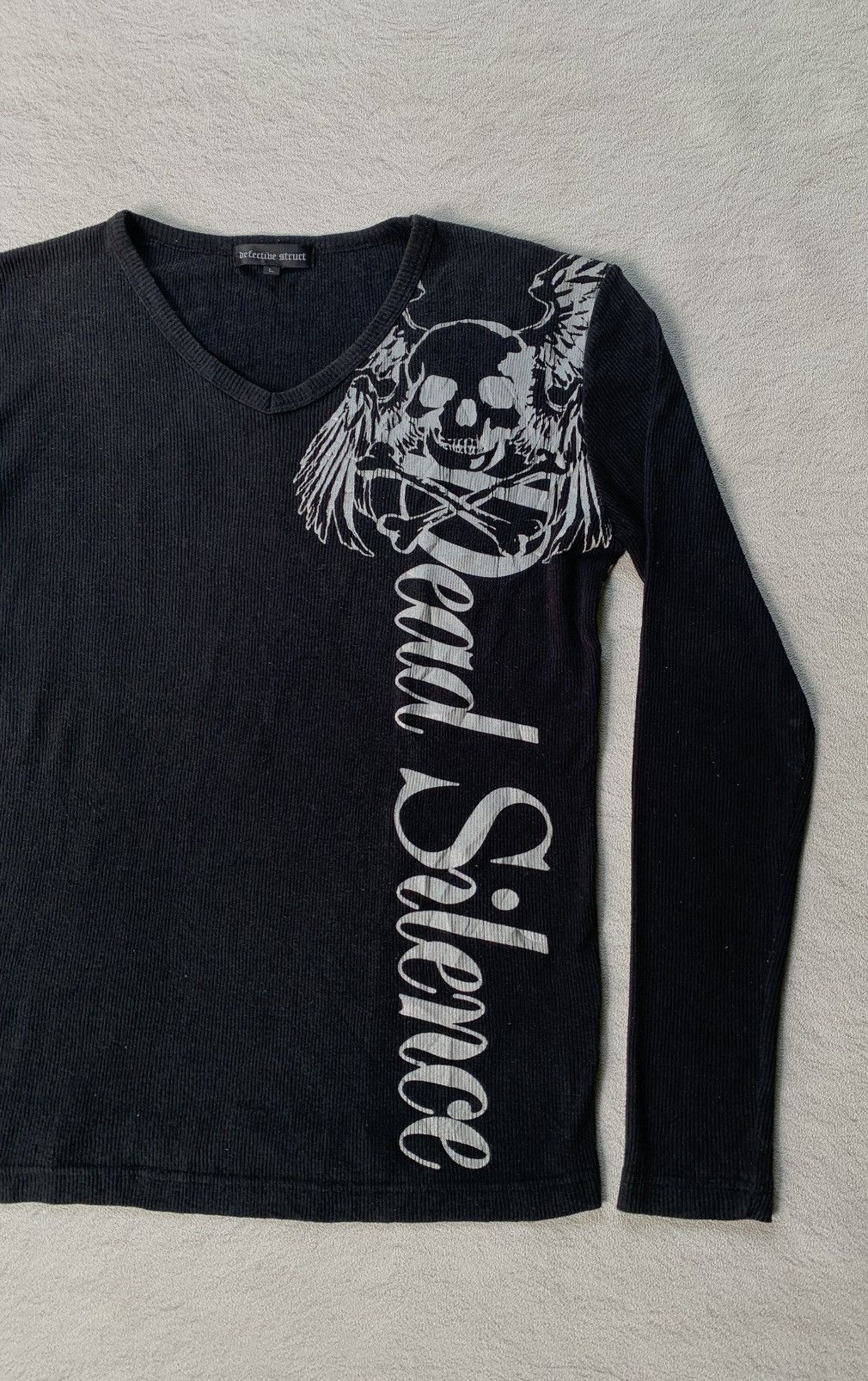Japanese Brand 2000s Defective Struct V-neck Skull Longsleeve Size US L / EU 52-54 / 3 - 2 Thumbnail