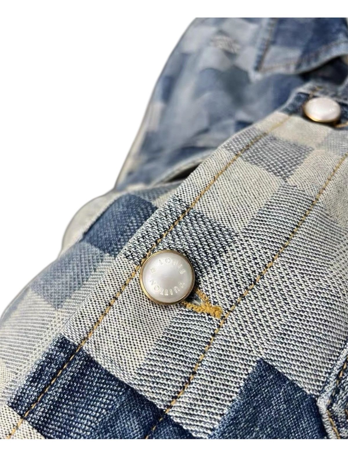 Louis Vuitton Louis Vuitton X Pharrell 50 Damoflage Damier Denim Jacket Size US M / EU 48-50 / 2 - 4 Thumbnail