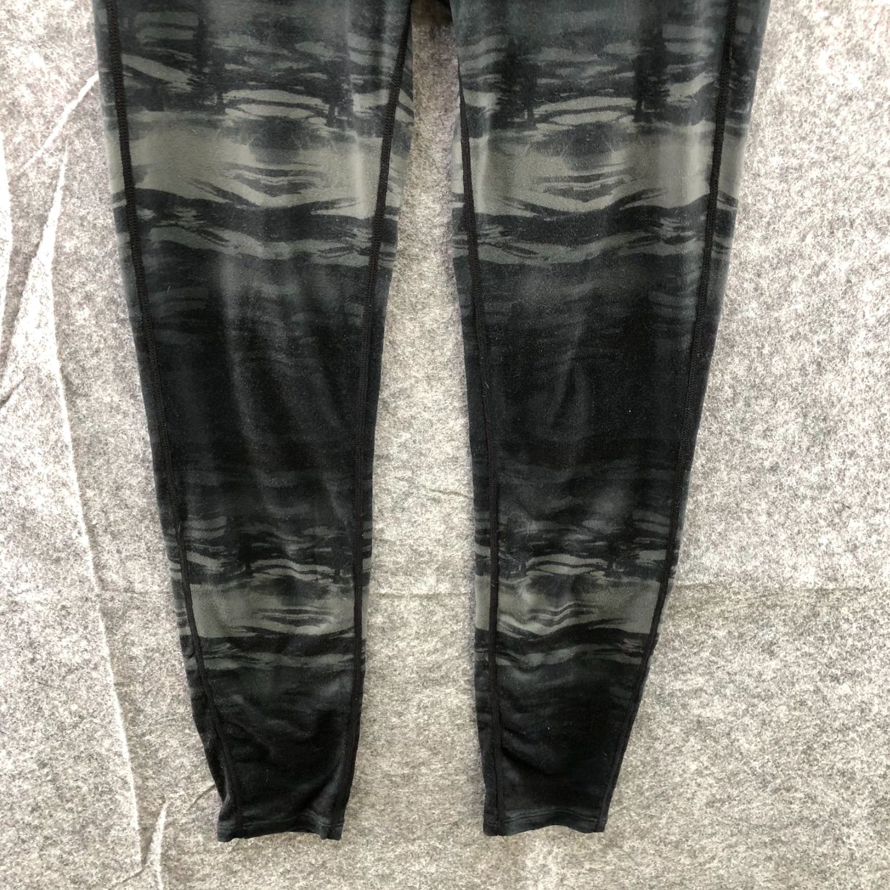 Athleta Athleta Chaturanga Leggings Womens M Black Gray Tie Dye Full Length Yoga Gym者 Size 32" / US 10 / IT 46 - 5 Thumbnail