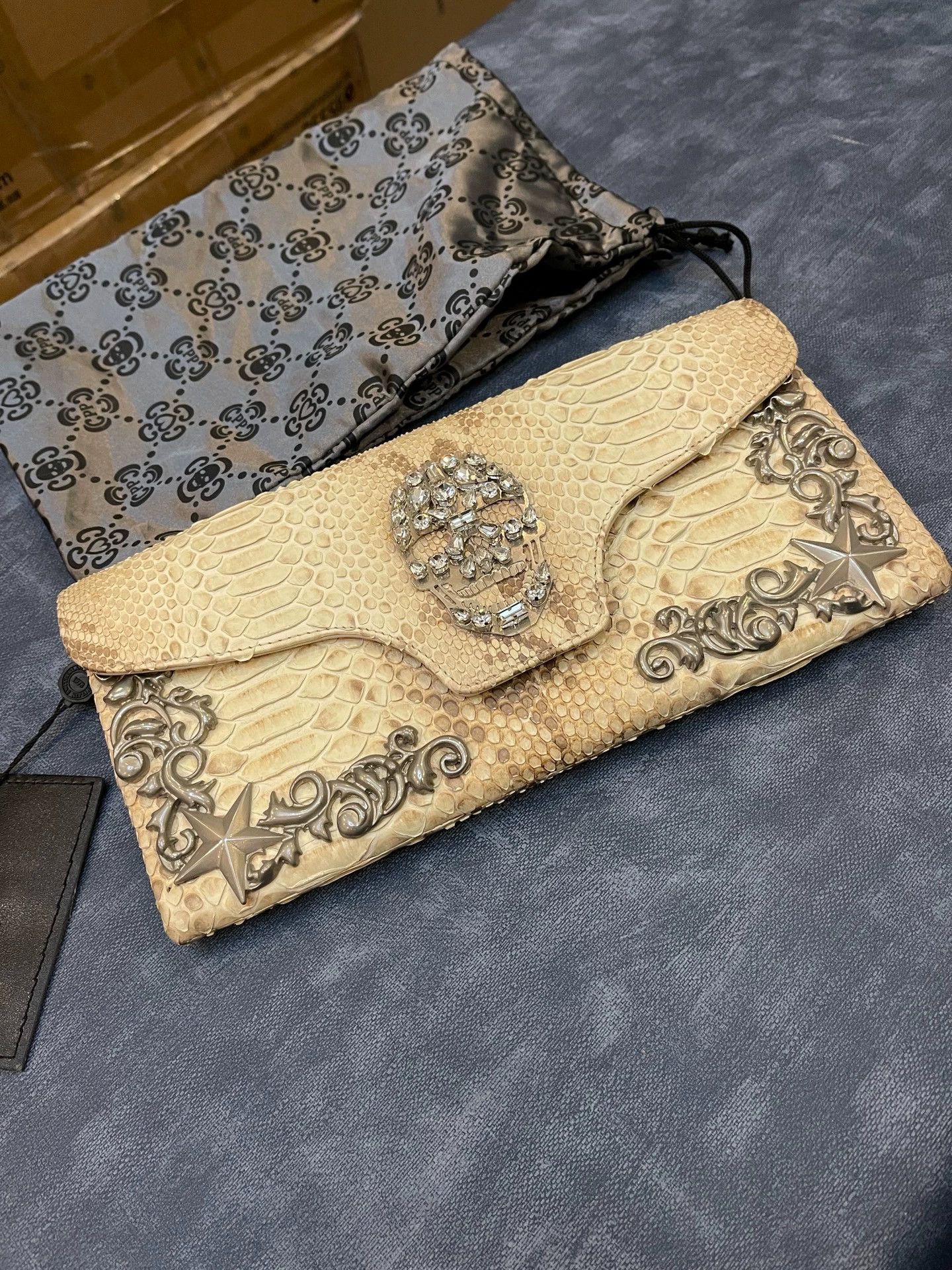 Philipp Plein Philipp Plein NWT Albino Python Crystal Skull Clutch Size ONE SIZE - 1 Thumbnail