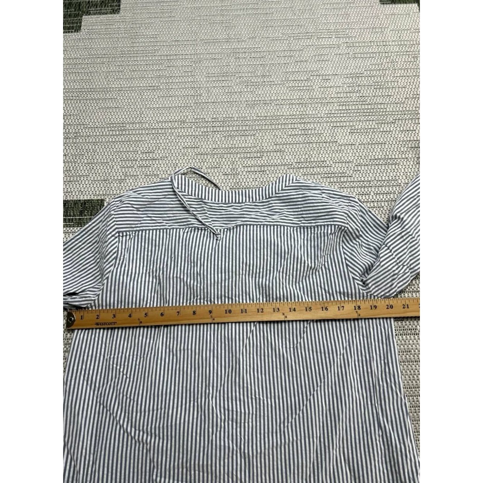 Vineyard Vines Vineyard Vines Harbor Savannah Lace Up Performance Popover Top Womens Large Gray Shirt Size L / US 10 / IT 46 - 6 Thumbnail