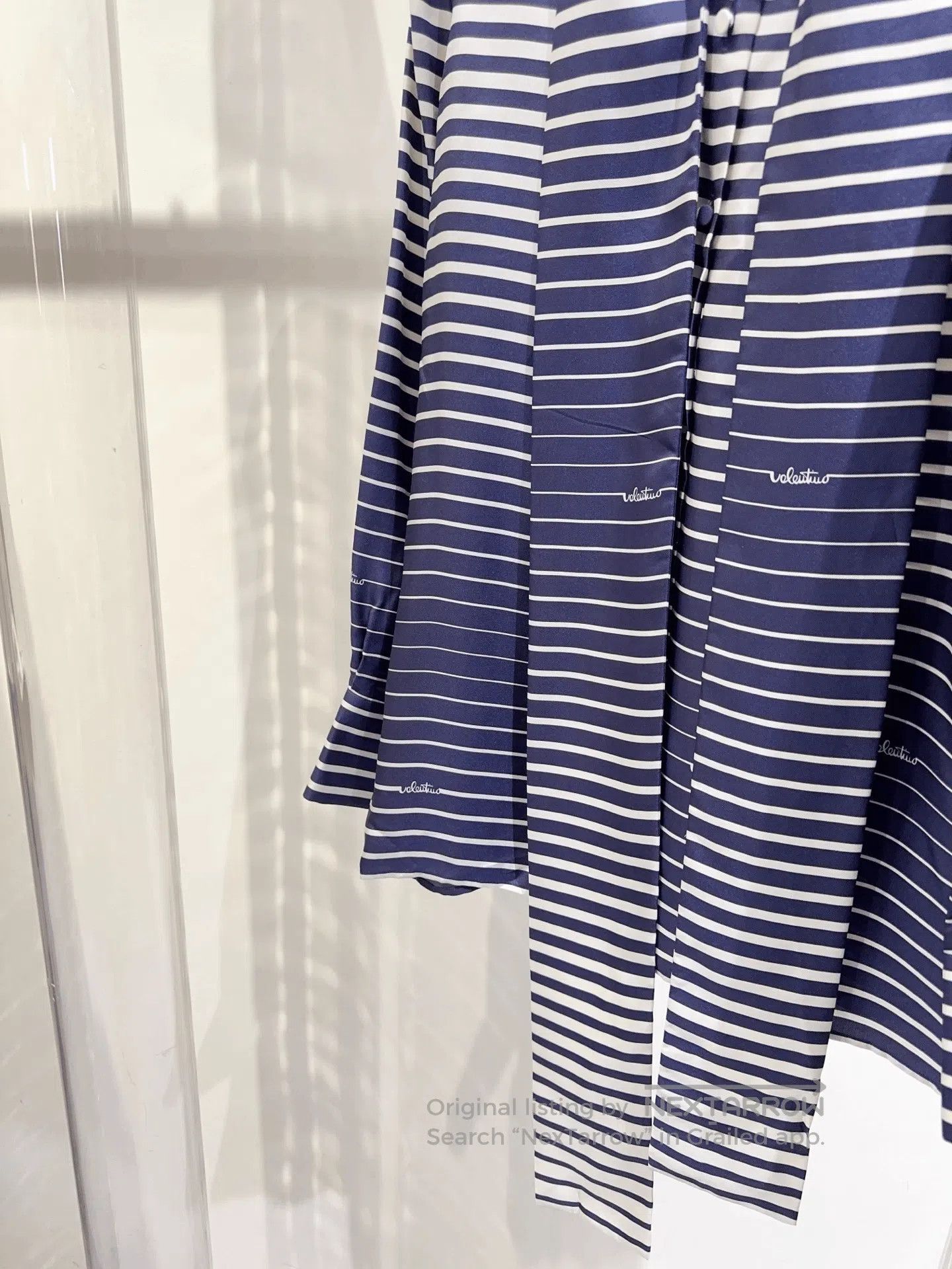 Valentino Valentino Silk Shirt. Size M / US 6-8 / IT 42-44 - 5 Thumbnail