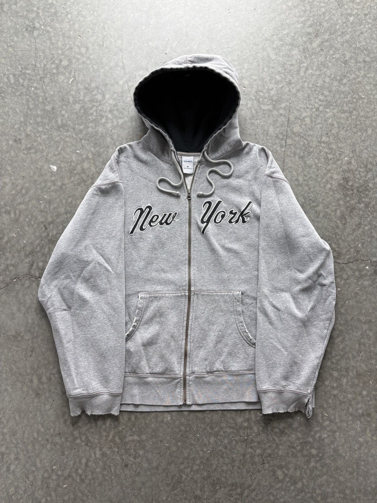 Vintage Vintage Y2K Old Navy New York Distressed Zip Up Hoodie Size US XL / EU 56 / 4 - 1 Thumbnail