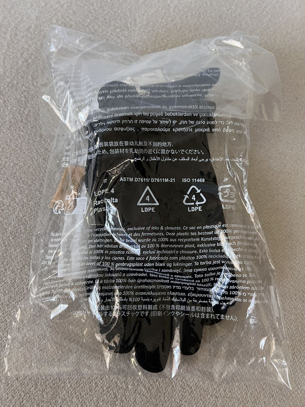 Aime Leon Dore XL Aime Leon Dore The North Face Etip Gloves in Black Size ONE SIZE - 3 Thumbnail