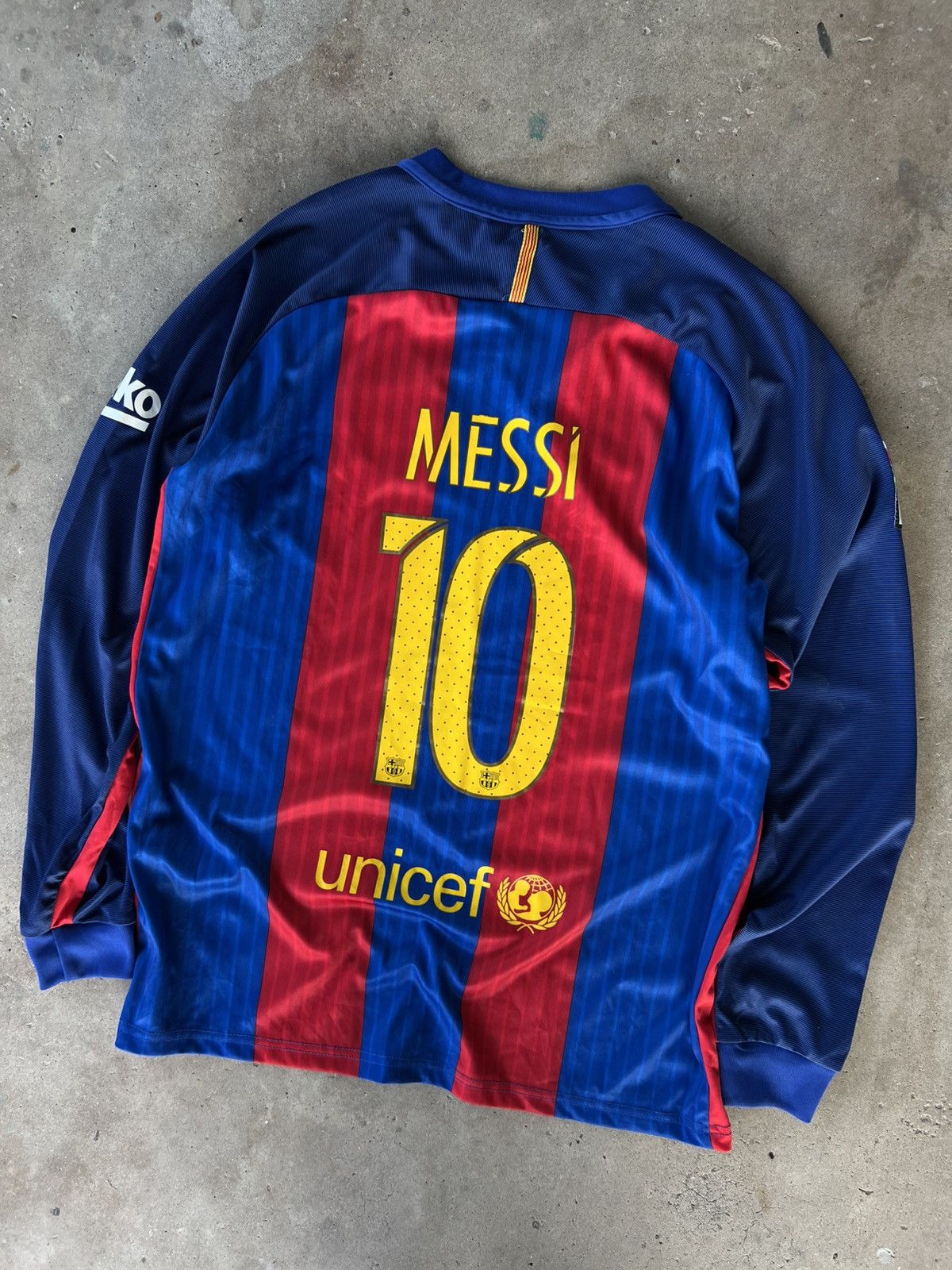 Nike Vintage Messi Nike Barcelona FC Soccer Jersey Kit Size US L / EU 52-54 / 3 - 2 Thumbnail