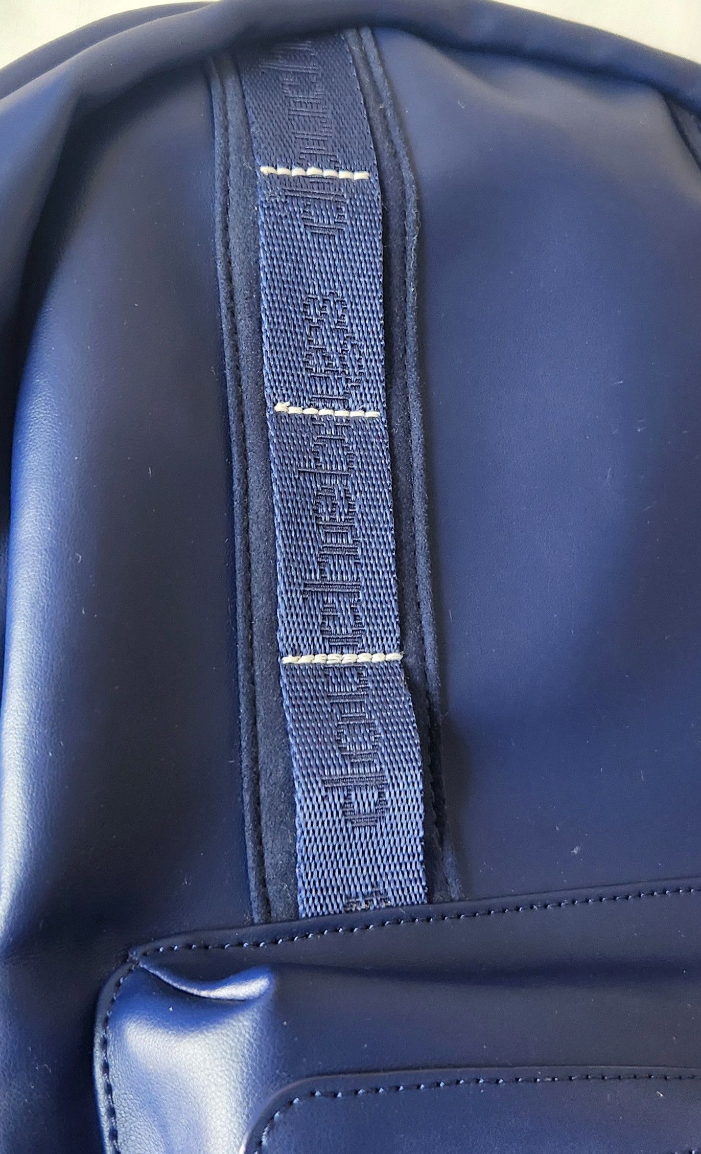 Other Db Douchebags "SAMPLE" Backpack 8L Deep Sea Blue Adult Rare Size ONE SIZE - 7 Thumbnail
