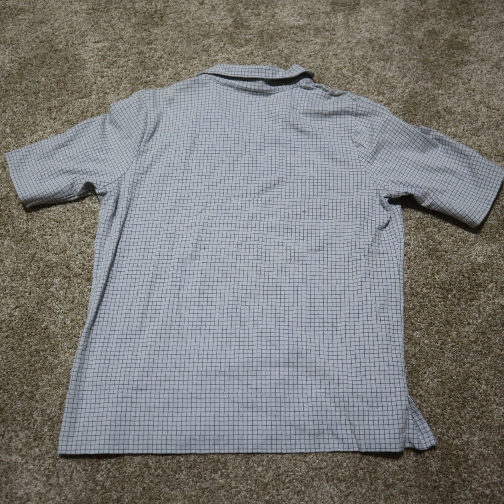 Liz Claiborne Liz Claiborne Shirt Polo Women S Gray Short Sleeve Size S Size S / US 4 / IT 40 - 6 Thumbnail
