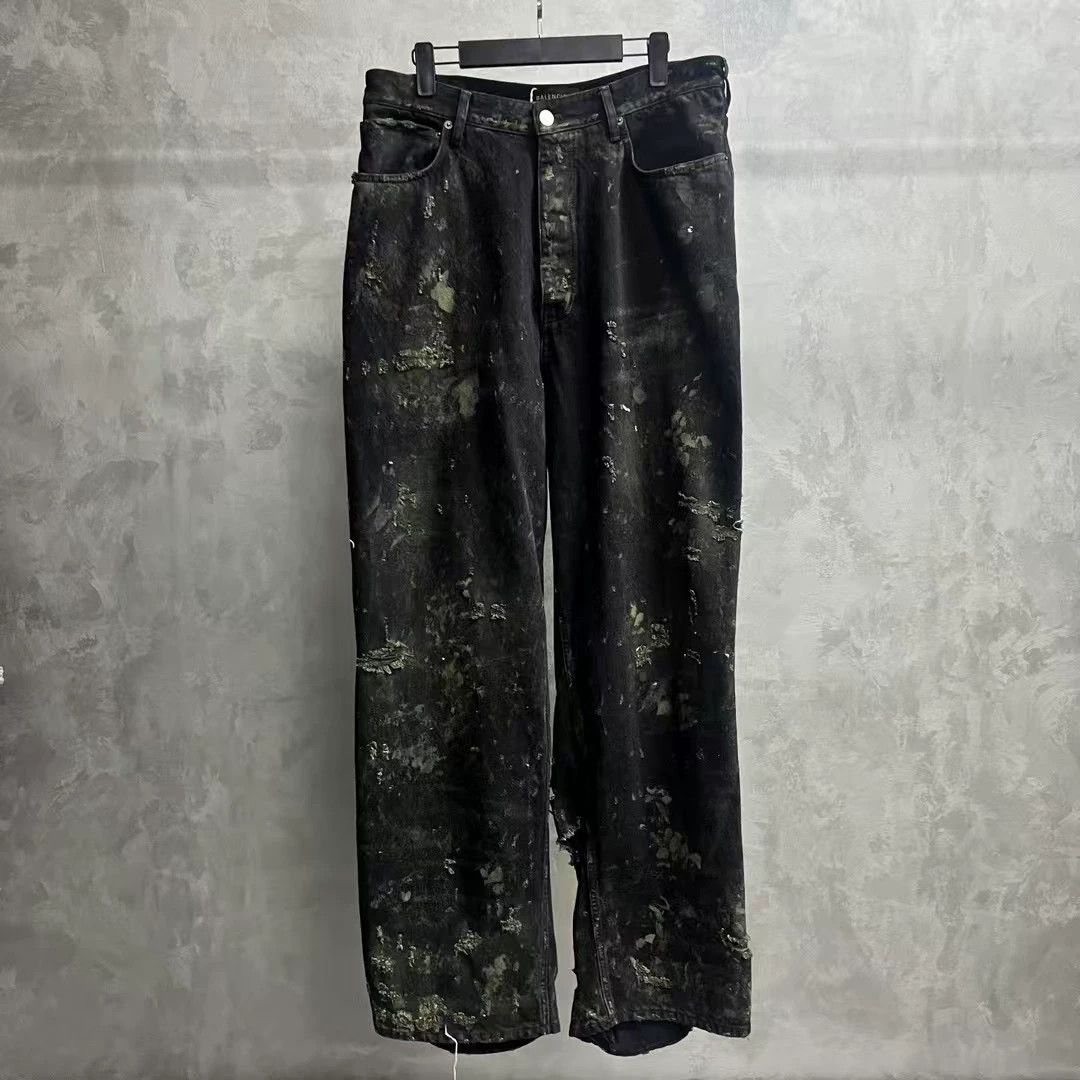 Balenciaga Balenciaga Distressed Straight Jeans Size US 32 / EU 48 - 1 Thumbnail