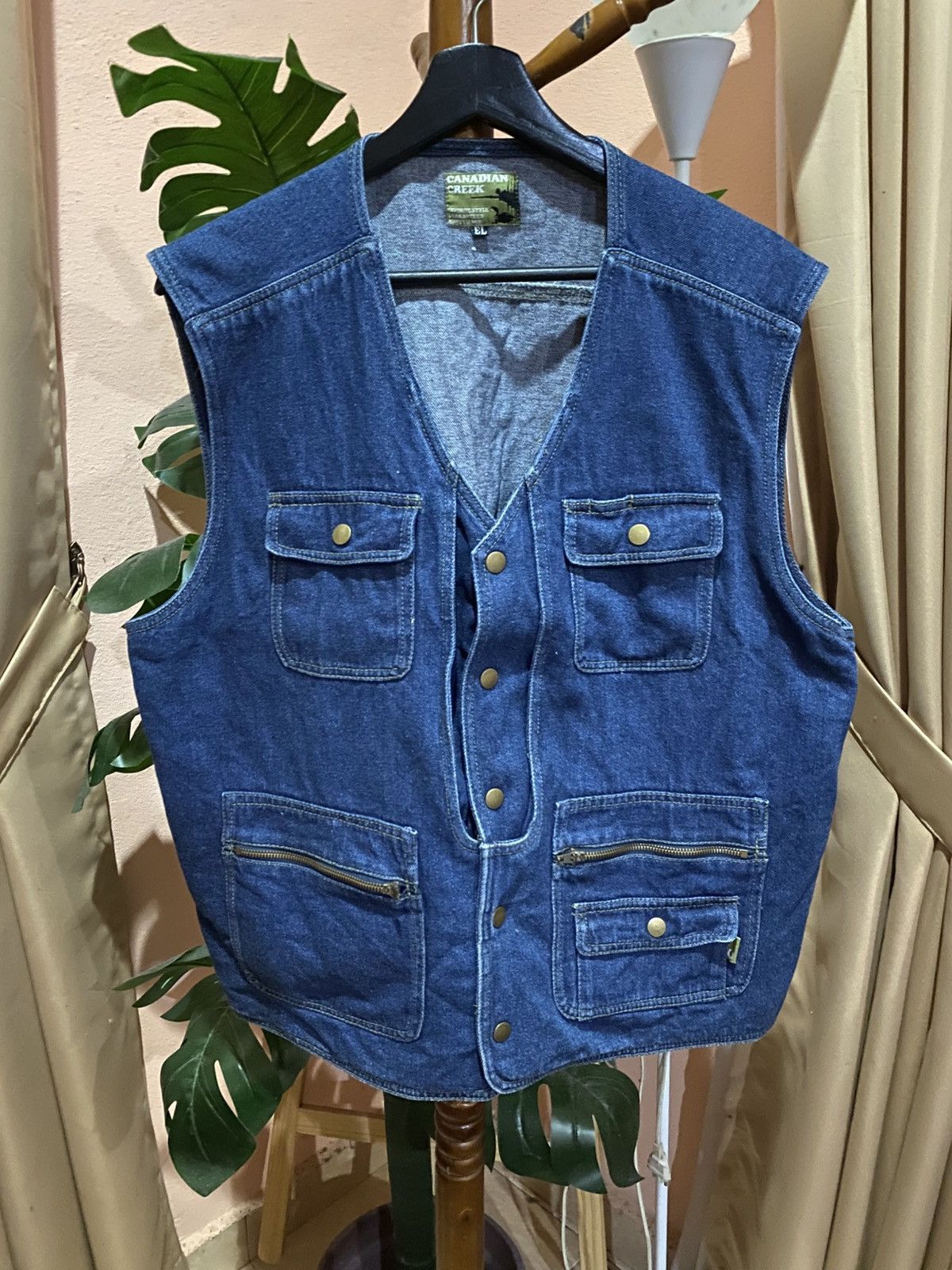 Vintage VINTAGE CANADIAN CREEK UTILITY DENIM VEST JACKET Size US XL / EU 56 / 4 - 1 Thumbnail