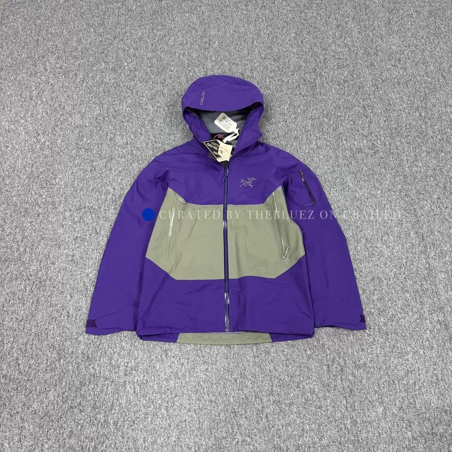 Arc'teryx Lightweight Hooded Jacket in Purple Size US M / EU 48-50 / 2 - 1 Thumbnail