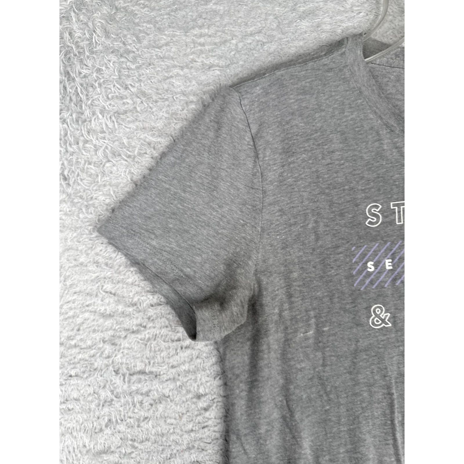 Under Armour Under Armour Shirt Womens Small Gray Strength Dignity Graphic Tee Athletic Size S / US 4 / IT 40 - 3 Thumbnail