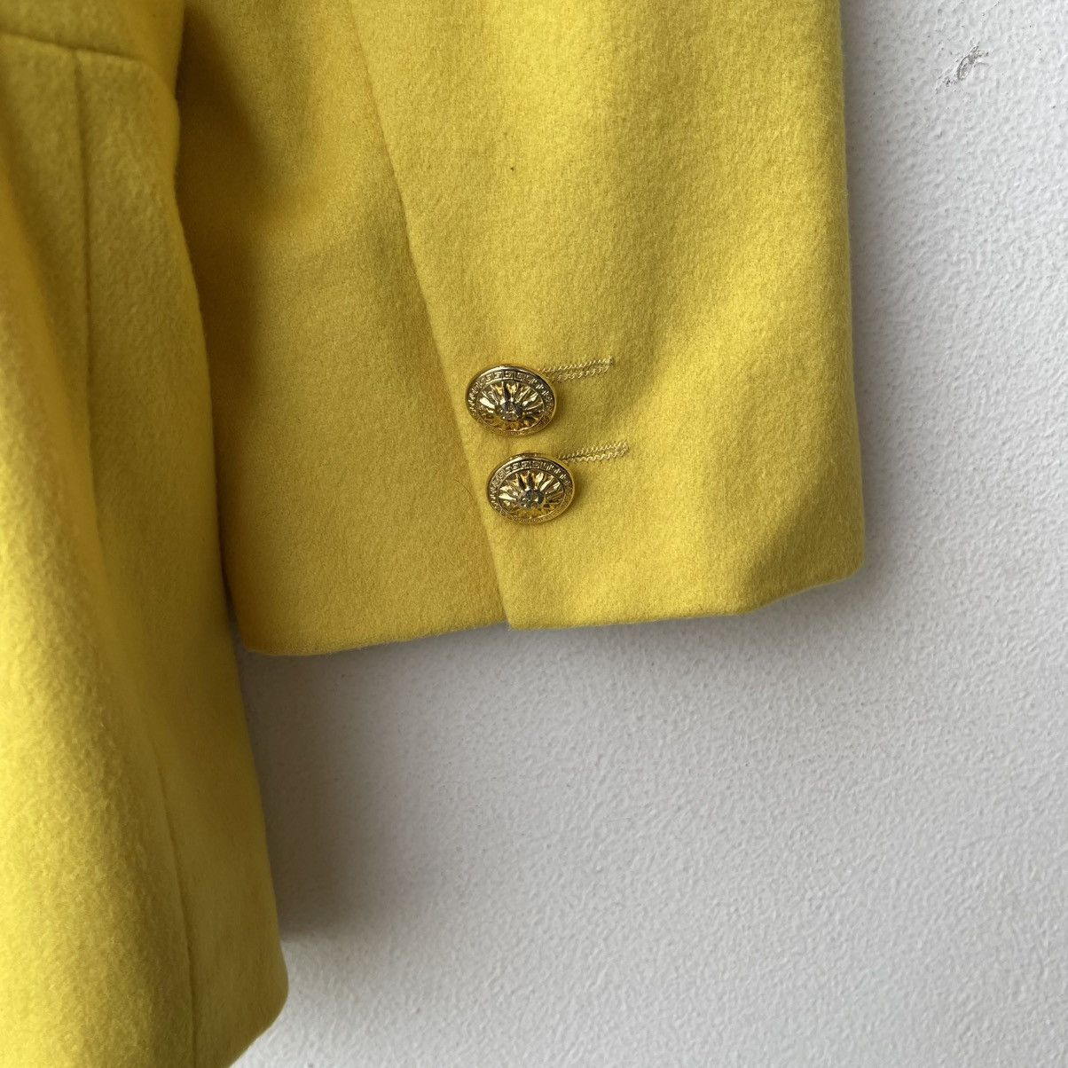 Versace Vintage Versace Jeans Couture Wool Cashmere Jacket Yellow Size M / US 6-8 / IT 42-44 - 7 Thumbnail