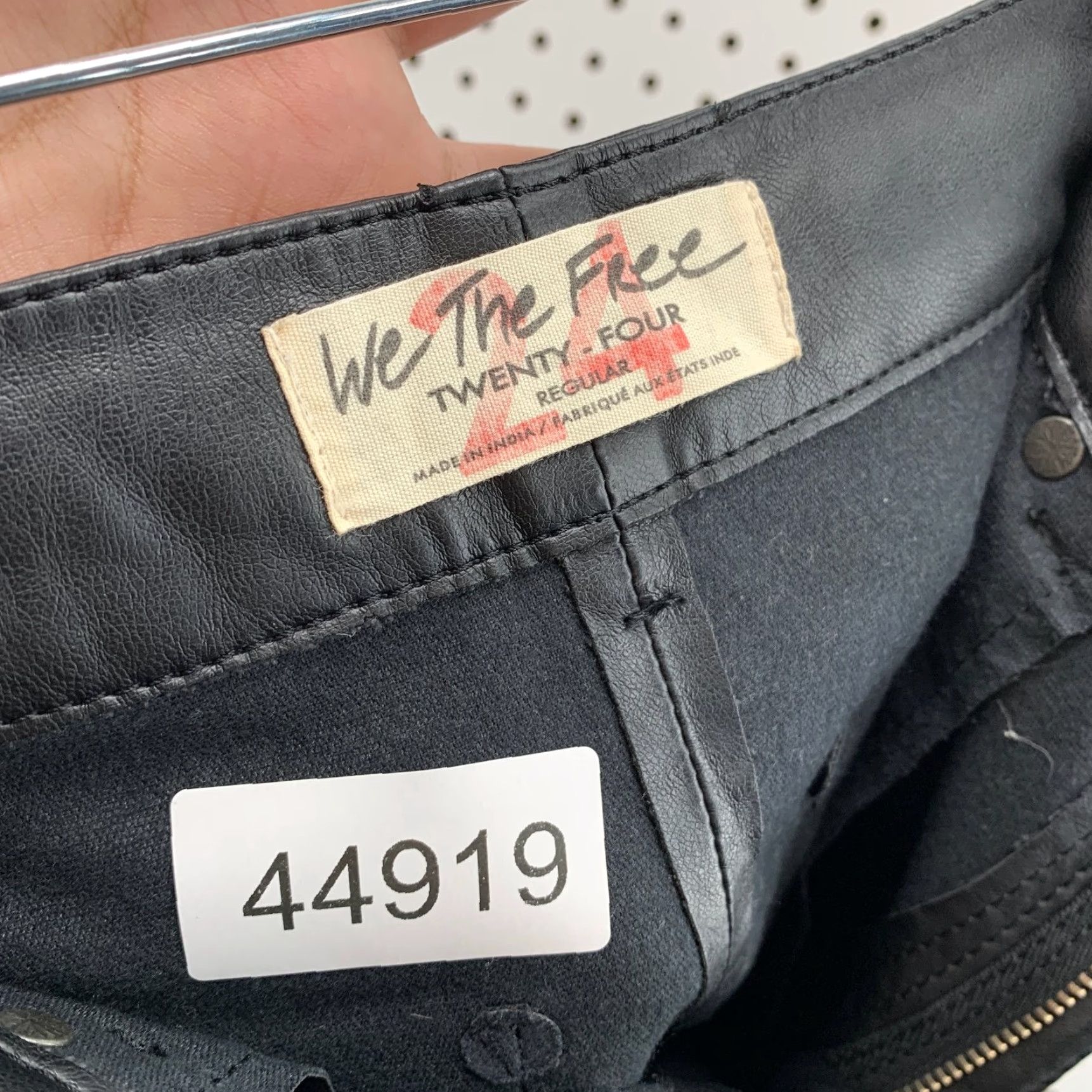 Free People We The Free People Faux Leather Pants Women 24 Black Regular 27x26 Rockabilly Pants Women 24 Black Regular 27x26 Rockabilly Size 42" / US 20 - 5 Thumbnail