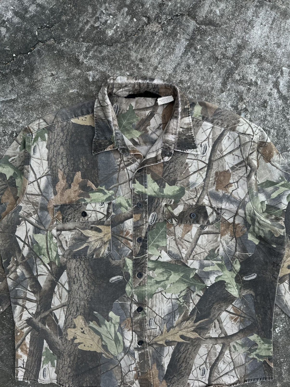 Carhartt × Vintage Crazy Vintage Carhartt Style Faded Realtree Camo Shirt Size US XXL / EU 58 / 5 - 2 Thumbnail