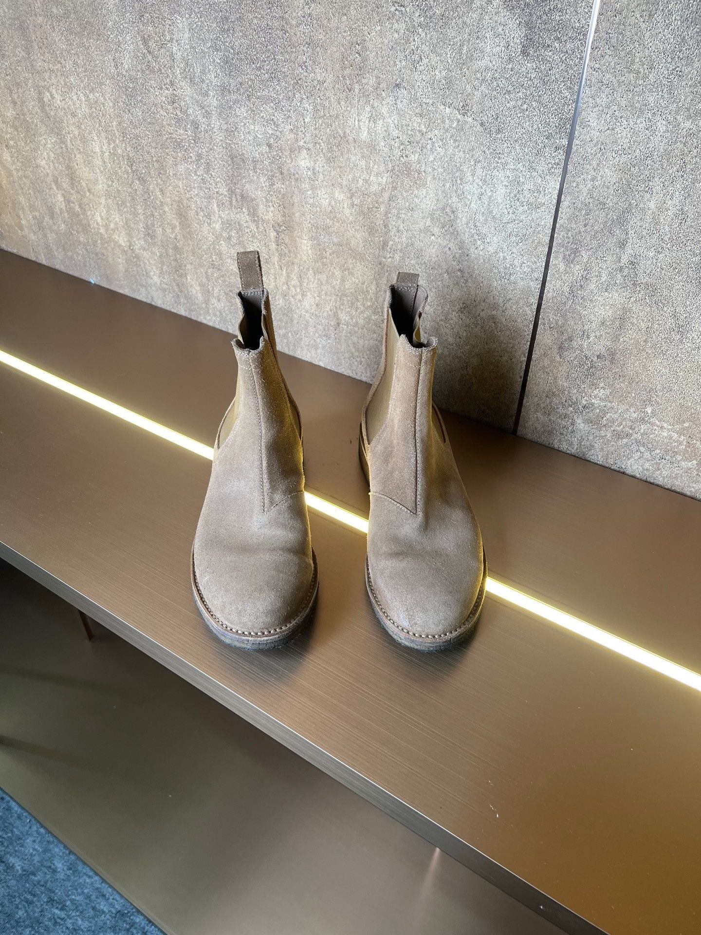 Bottega Veneta Bottega Veneta Chelsea Boots Size US 7 / EU 40 - 1 Thumbnail