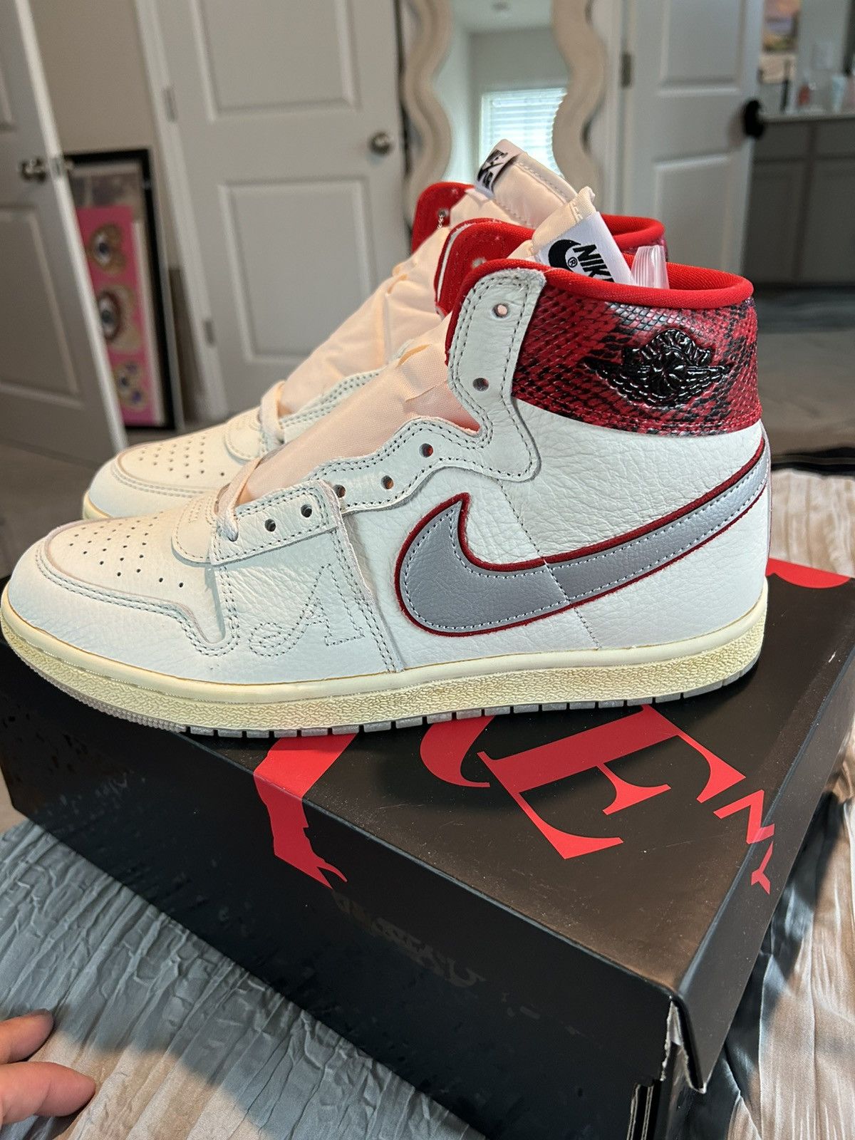 Awake NY × Jordan Brand × Nike Jordan Air Ship PE x Awake NY Size US 10 / EU 43 - 2 Thumbnail