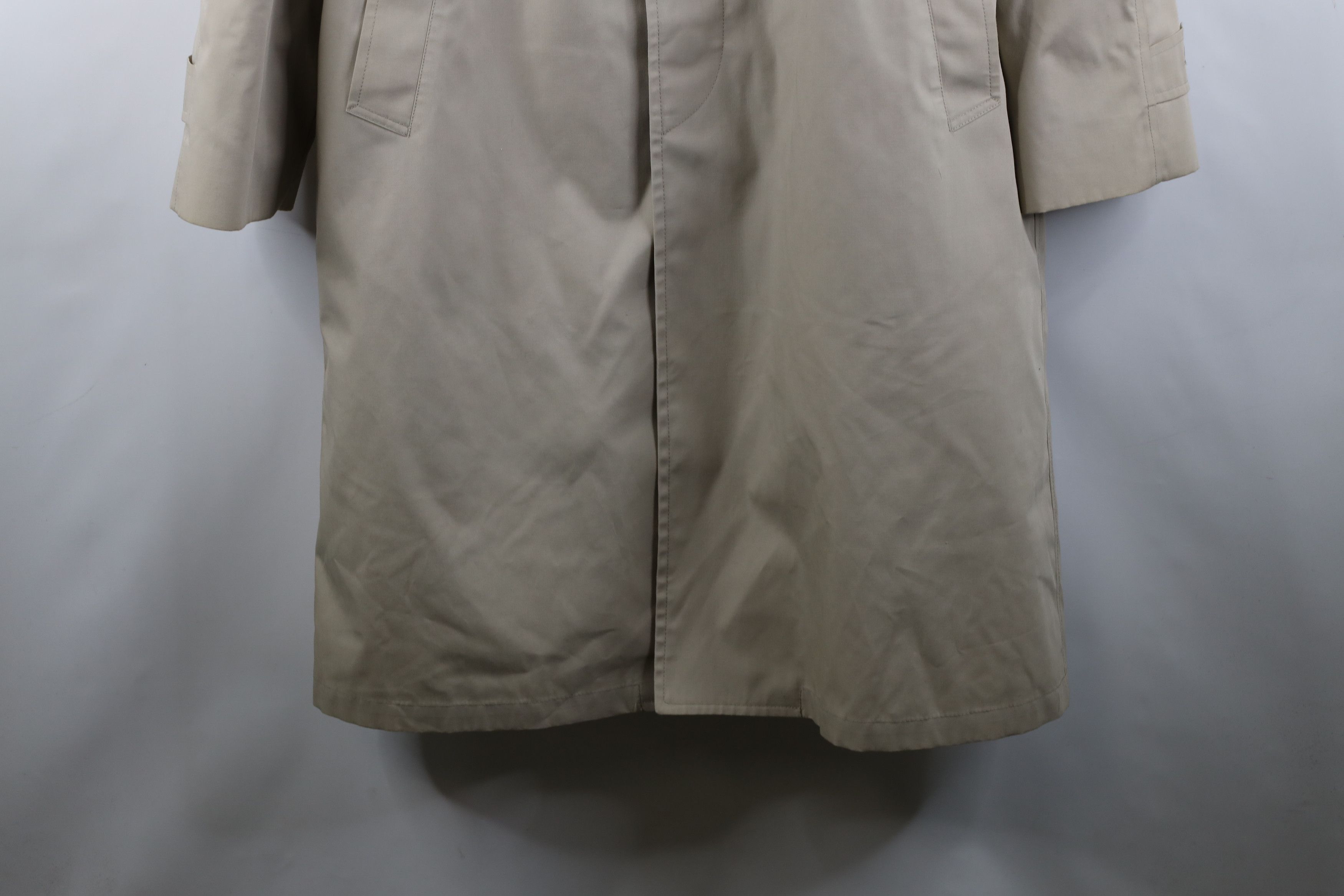 Vintage Vintage 70s Streetwear Button Trench Coat Rain Jacket USA Size US XL / EU 56 / 4 - 4 Thumbnail