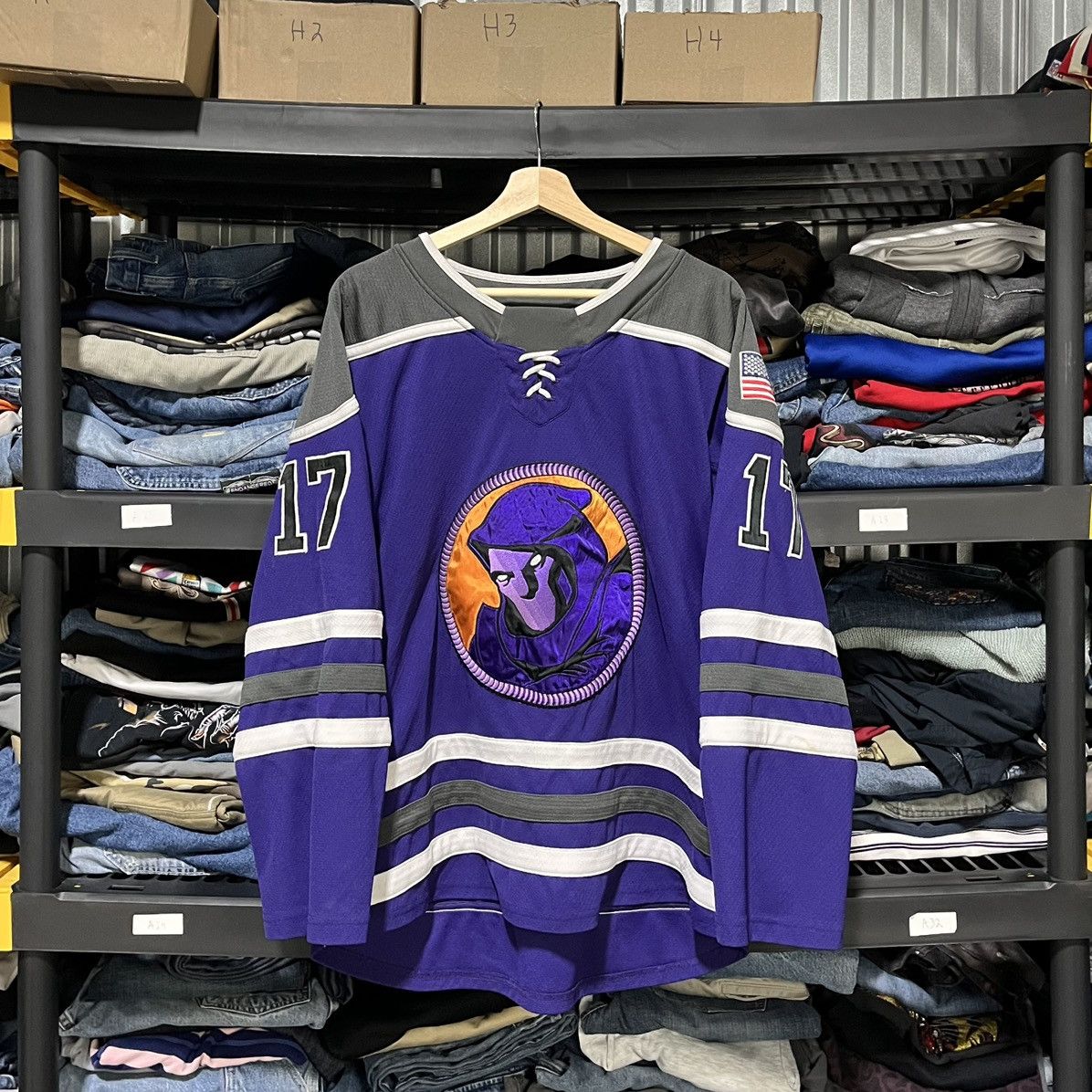 NHL YOUNGSTOWN PHANTOMS #17 YOUSKO HOCKEY JERSEY PURPLE LARGE Size US L / EU 52-54 / 3 - 1 Thumbnail