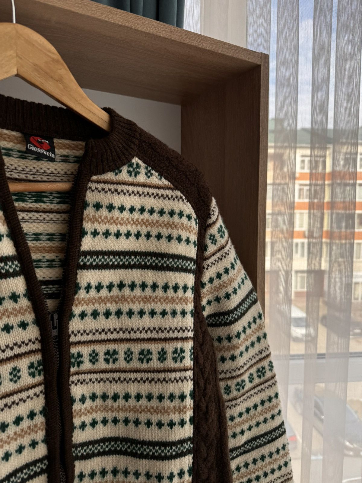 GIESSWEIN × Vintage Vintage Giesswein Tirol Floral Pure Wool Zip Sweater Size US S / EU 44-46 / 1 - 9 Thumbnail