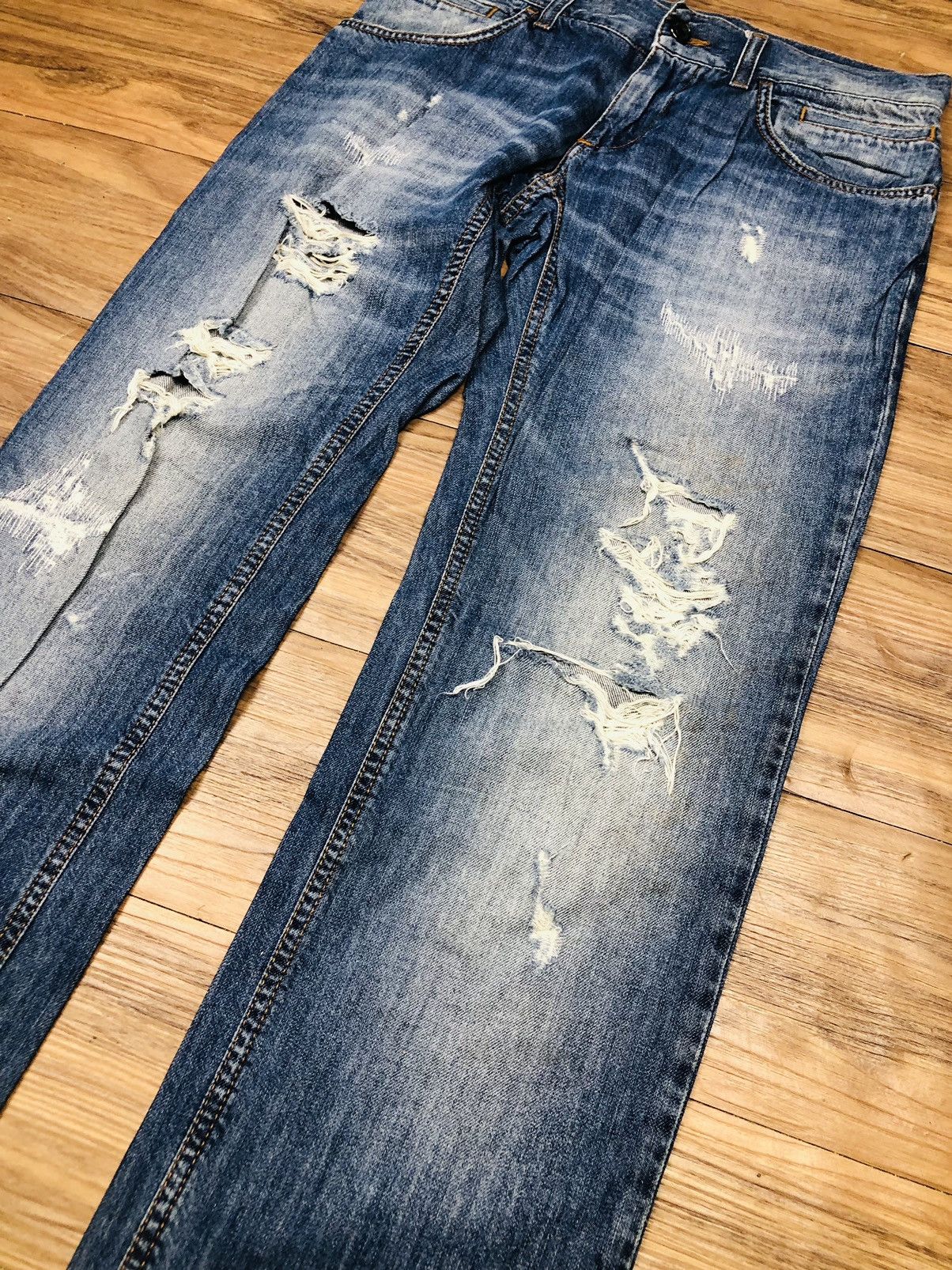 Dolce & Gabbana Dolce & Gabbana Distressed Jeans (33) Size US 44 / EU 60 - 8 Thumbnail