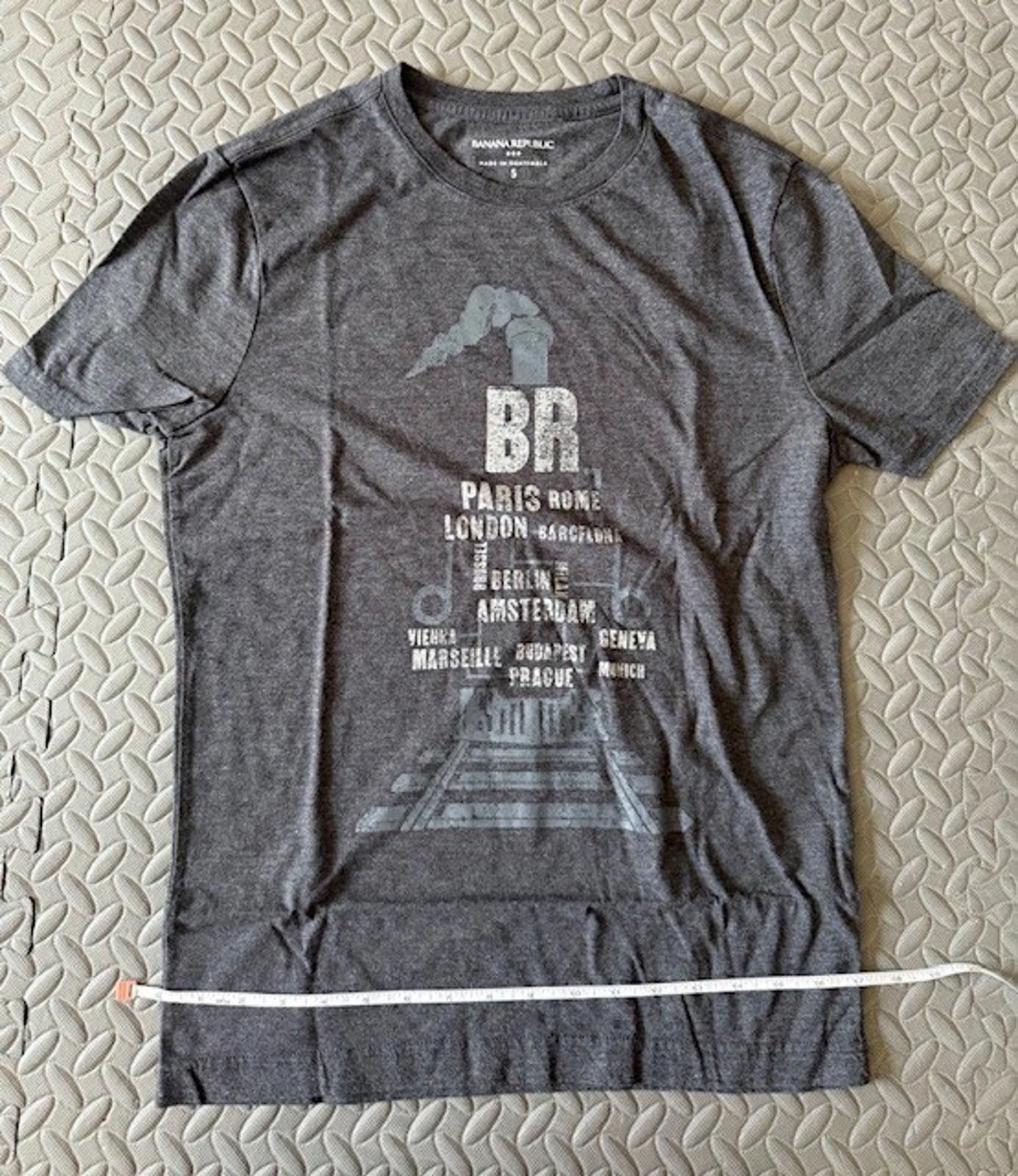 Banana Republic Banana Republic T-shirt grey Short Sleeve Logo Shirt Size: S Size US S / EU 44-46 / 1 - 1 Thumbnail