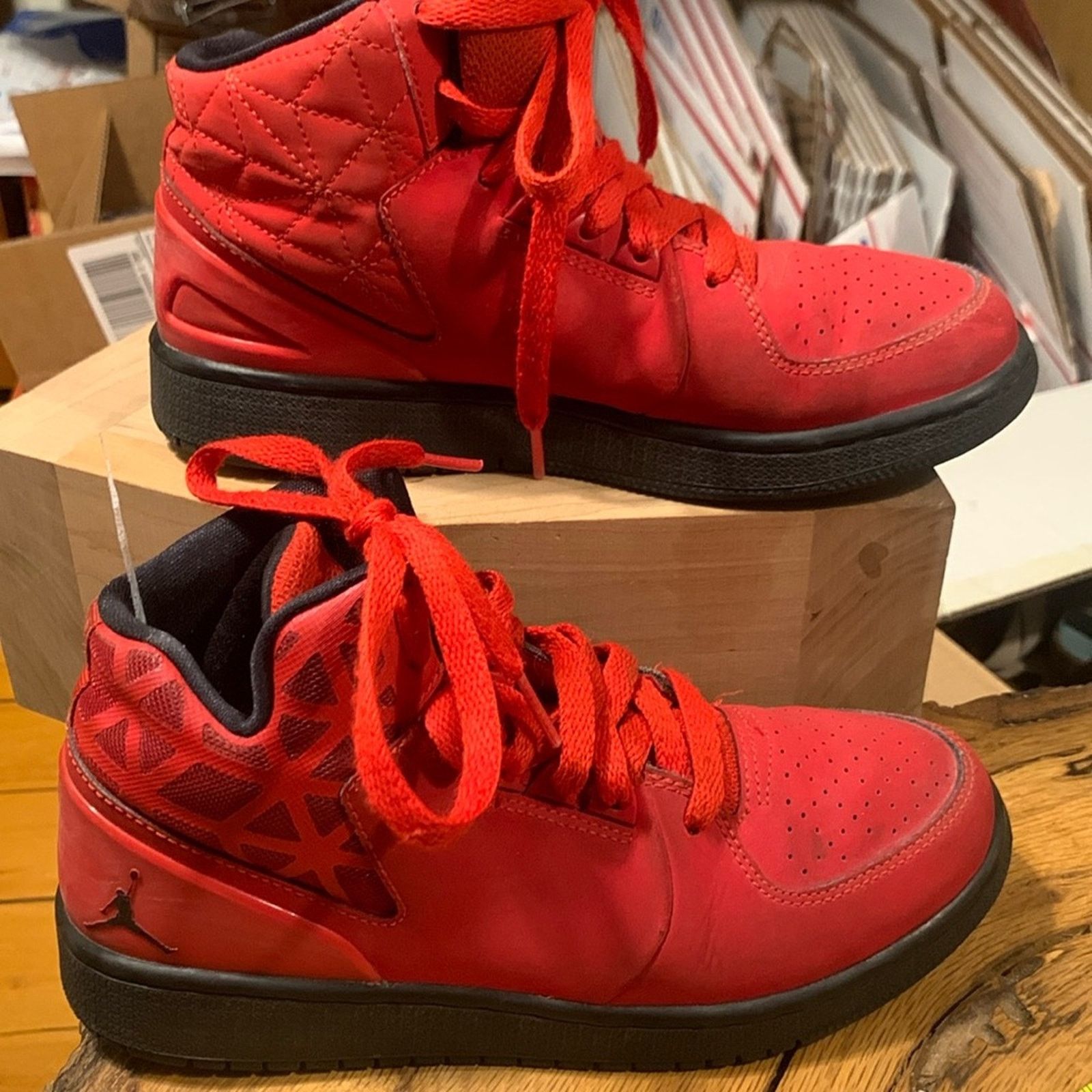 Nike Nike Jordan Youth 1 flight 3 res basketball athletic sneaker Size US 4 / IT 34 - 3 Thumbnail