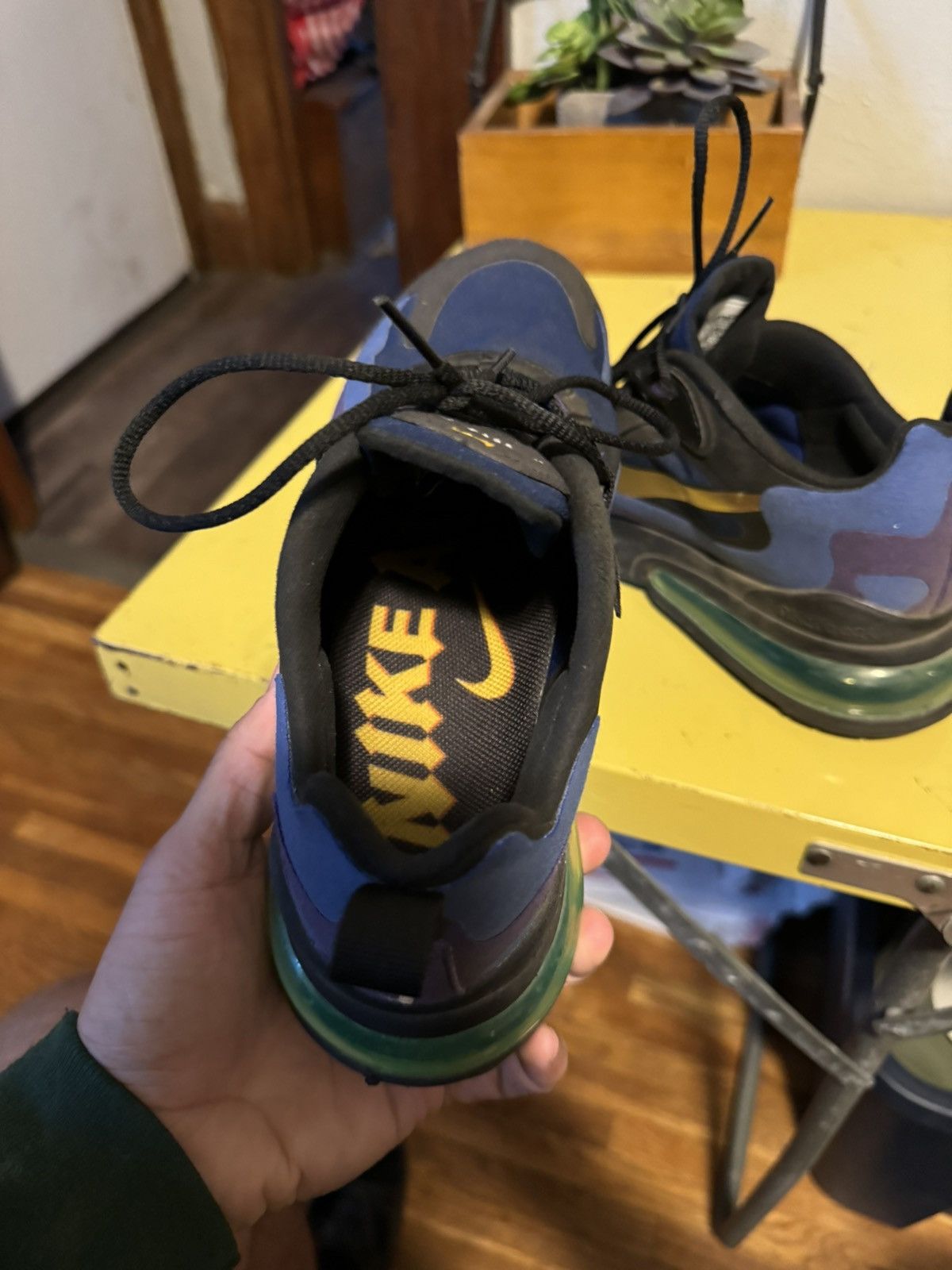 Nike NIKE Air Max 270 react size 7.5 men's black university gold Size US 7.5 / EU 40-41 - 7 Thumbnail