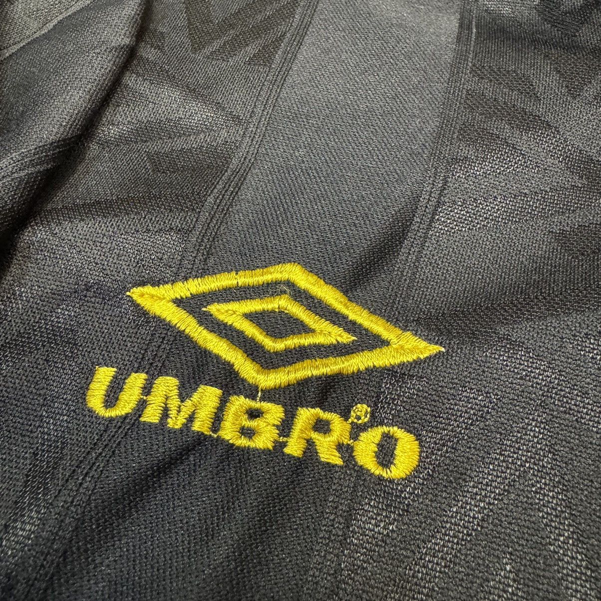 Umbro Manchester United 94/95 away shirt #9 McCLAIR Size US M / EU 48-50 / 2 - 4 Thumbnail