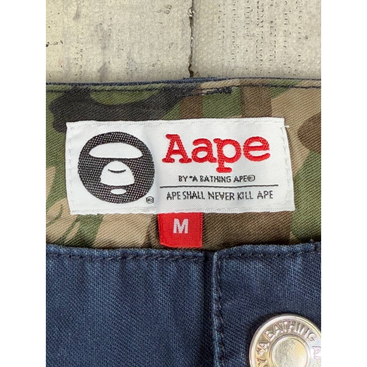 Vintage AAPE by A Bathing Ape Navy Cargo Shorts Patches Logo Size US 33 - 3 Thumbnail