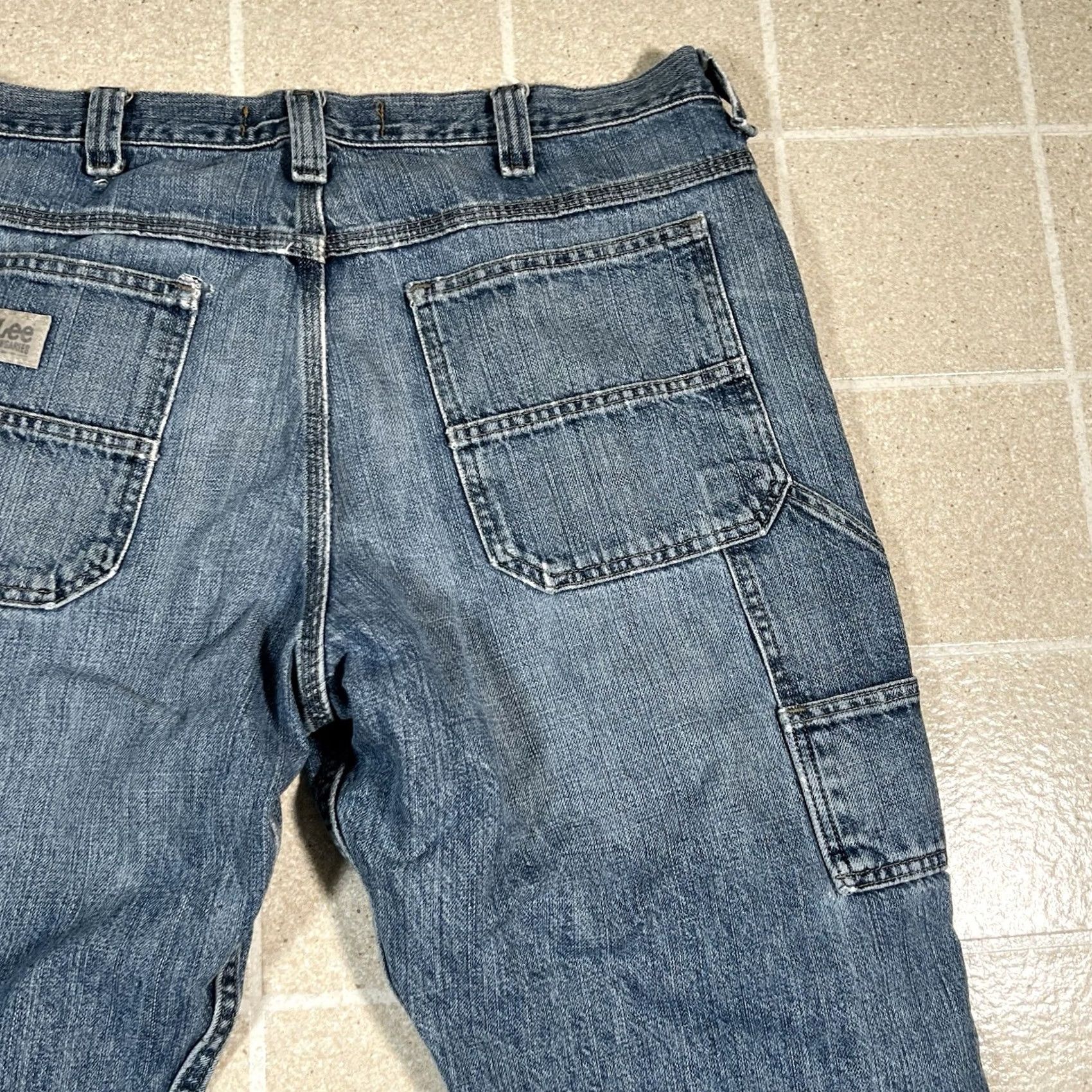 Lee Lee Jeans Mens 36x30 Blue Loose Fit Carpenter Workwear Distressed Pants Baggy Jeans Mens 36 Blue Distressed Wide-Leg Denim 30 Inseam Mens Size US 36 / EU 52 - 4 Thumbnail