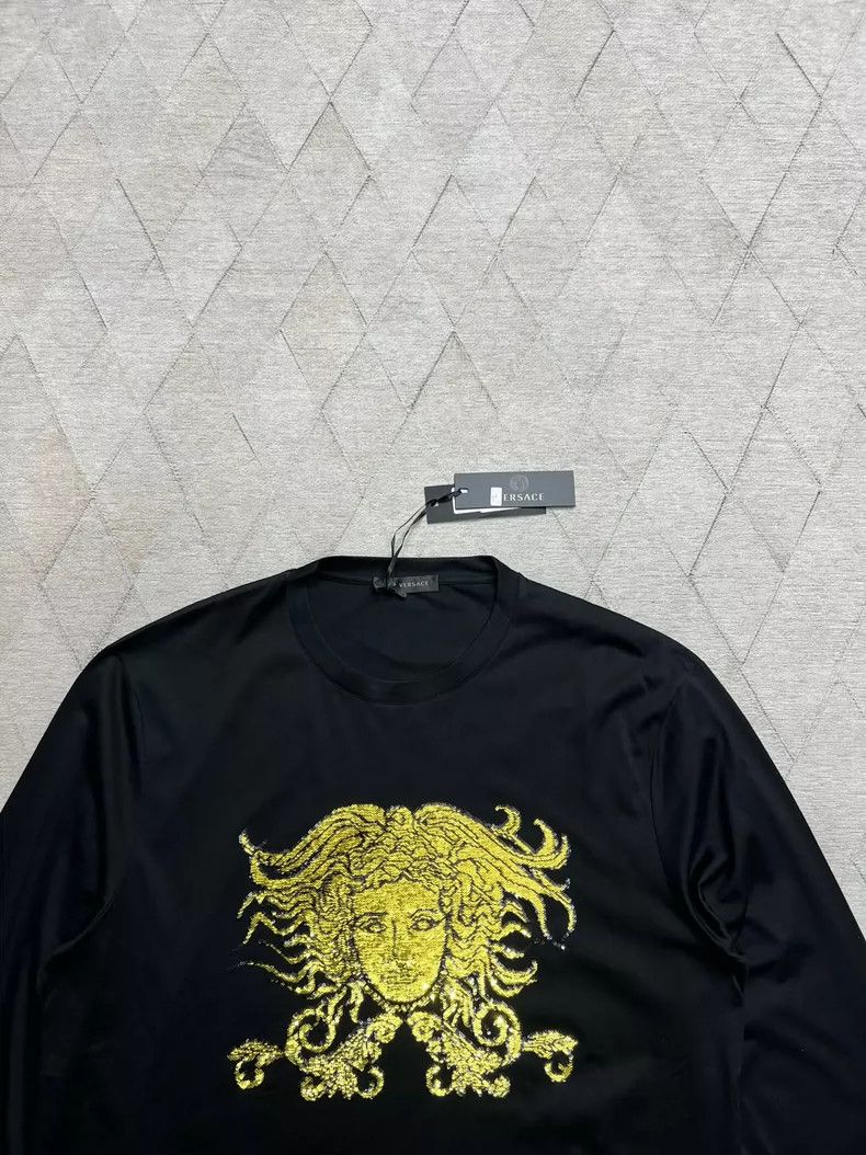 Versace Versace Main line heavy industry embroidered T-shirt Size US XXL / EU 58 / 5 - 2 Thumbnail