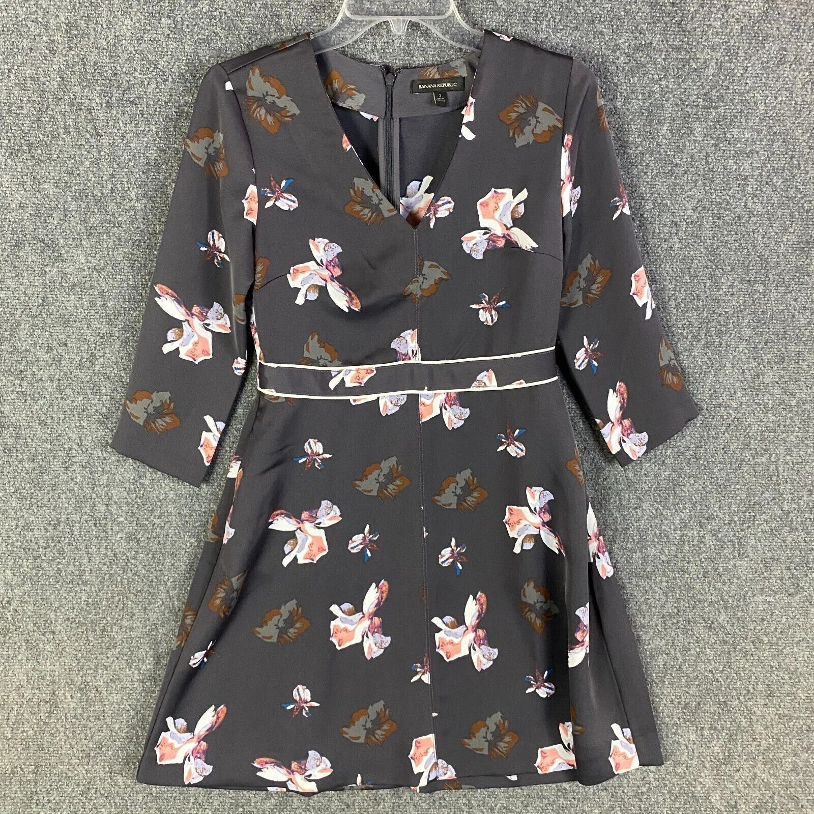 Banana Republic Banana Republic Dress Women's Size 2 Floral 100% Polyester Size XS / US 0-2 / IT 36-38 - 1 Thumbnail