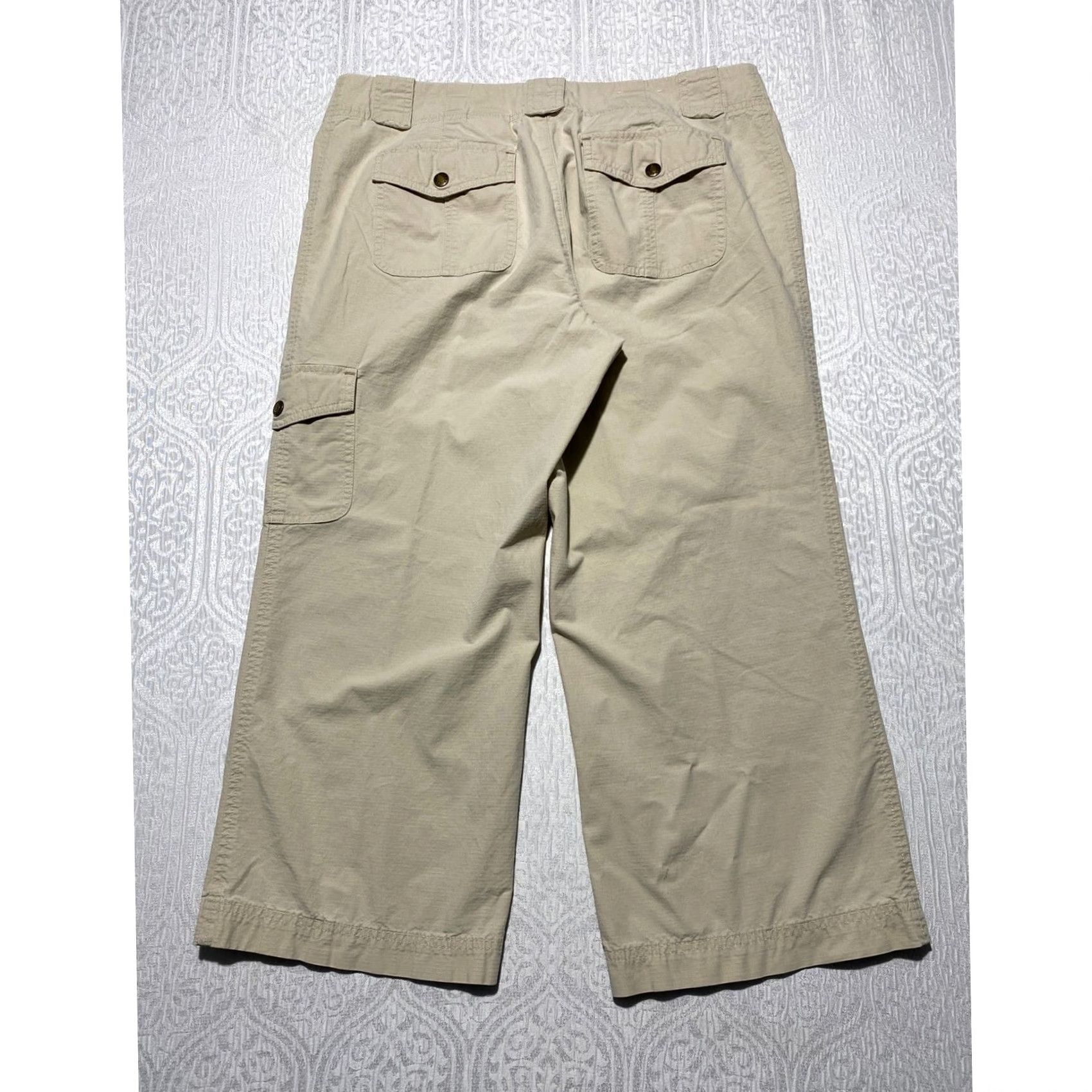 Eddie Bauer Eddie Bauer Vashon Fit Cargo Crop Pants Womens 12 Khaki Beige Wide-Leg Ripstop Modern Utility Outdoor Spring Summer Fall Women Size 24" / US 00 / IT 34 - 5 Thumbnail