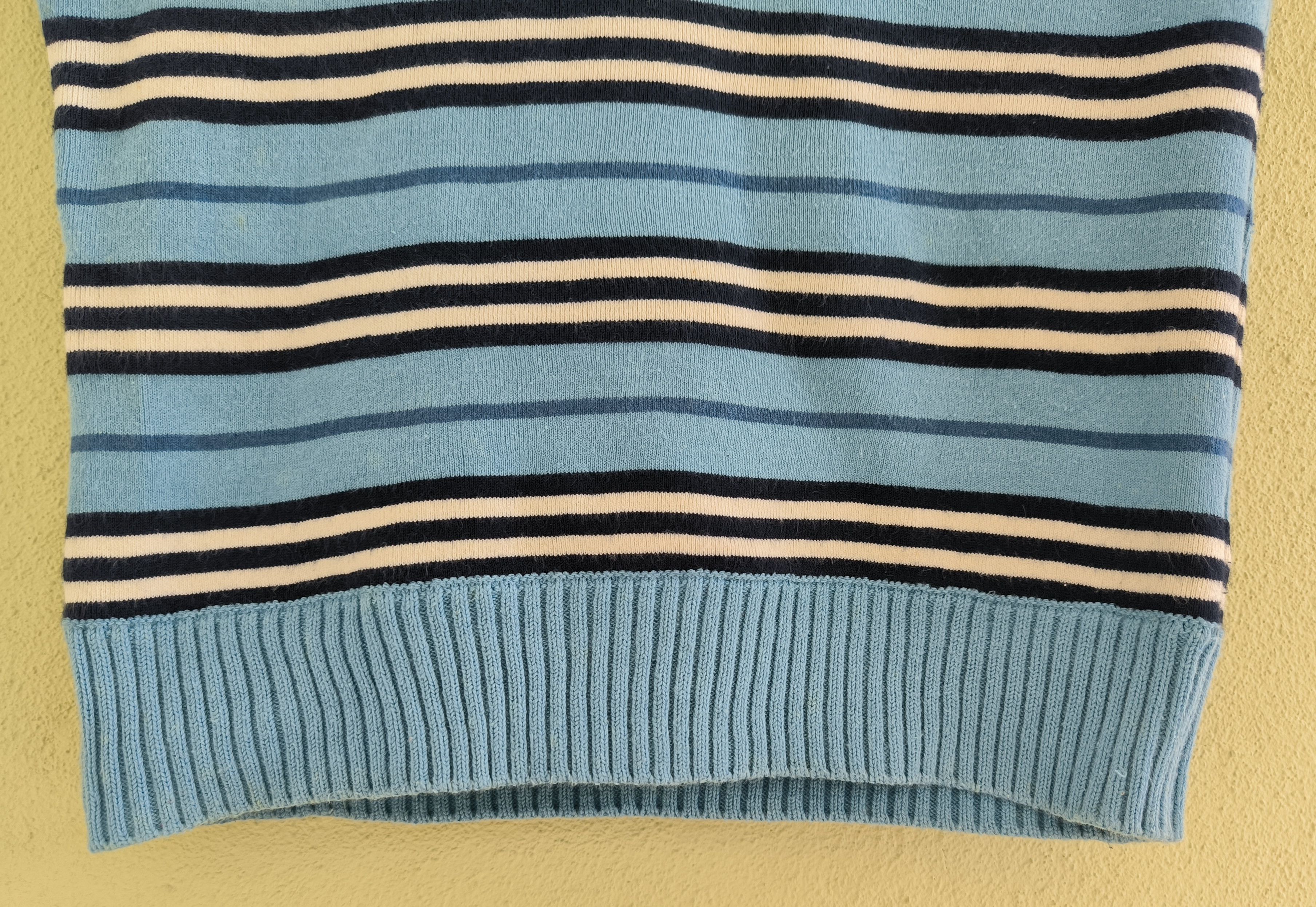 Burberry BURBERRY Blue Label striped v-neck short sleeve sweatshirt Size M / US 6-8 / IT 42-44 - 11 Thumbnail