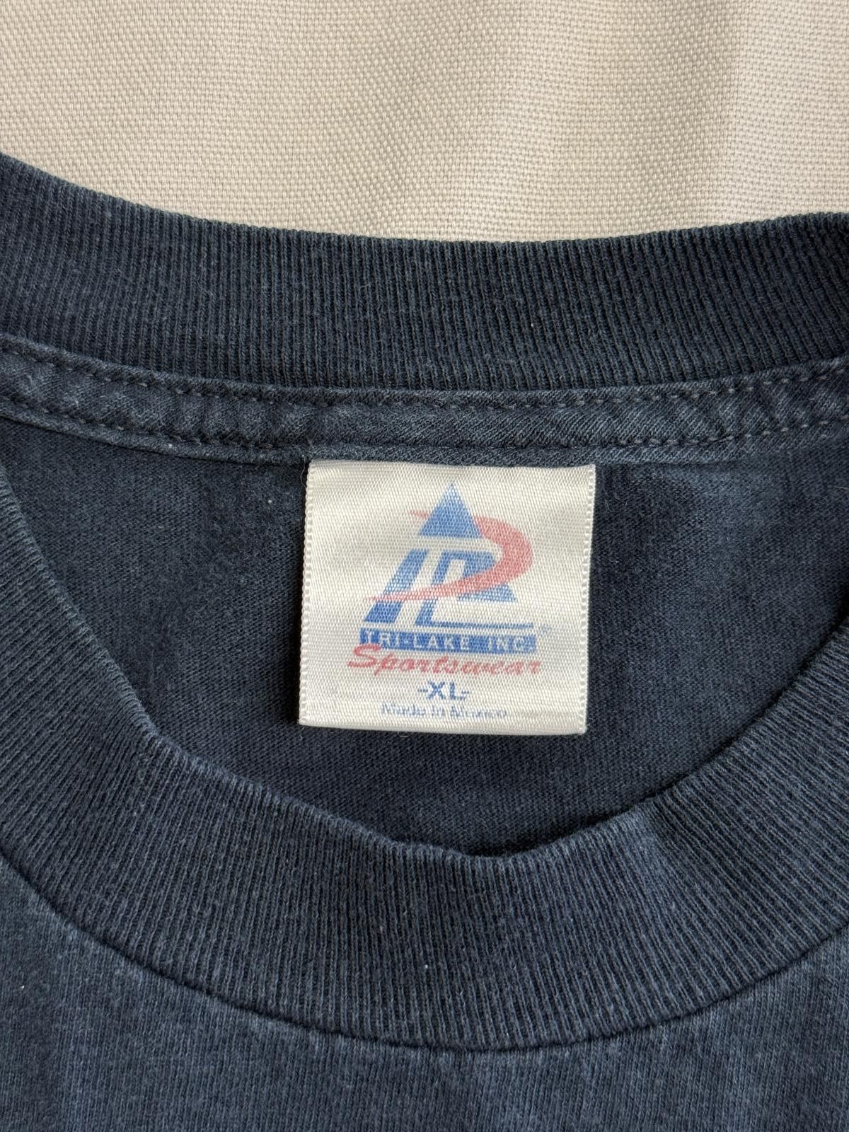 Designer VTG West Virginia University Mountainers T-shirt Tee XL Size US XL / EU 56 / 4 - 2 Thumbnail