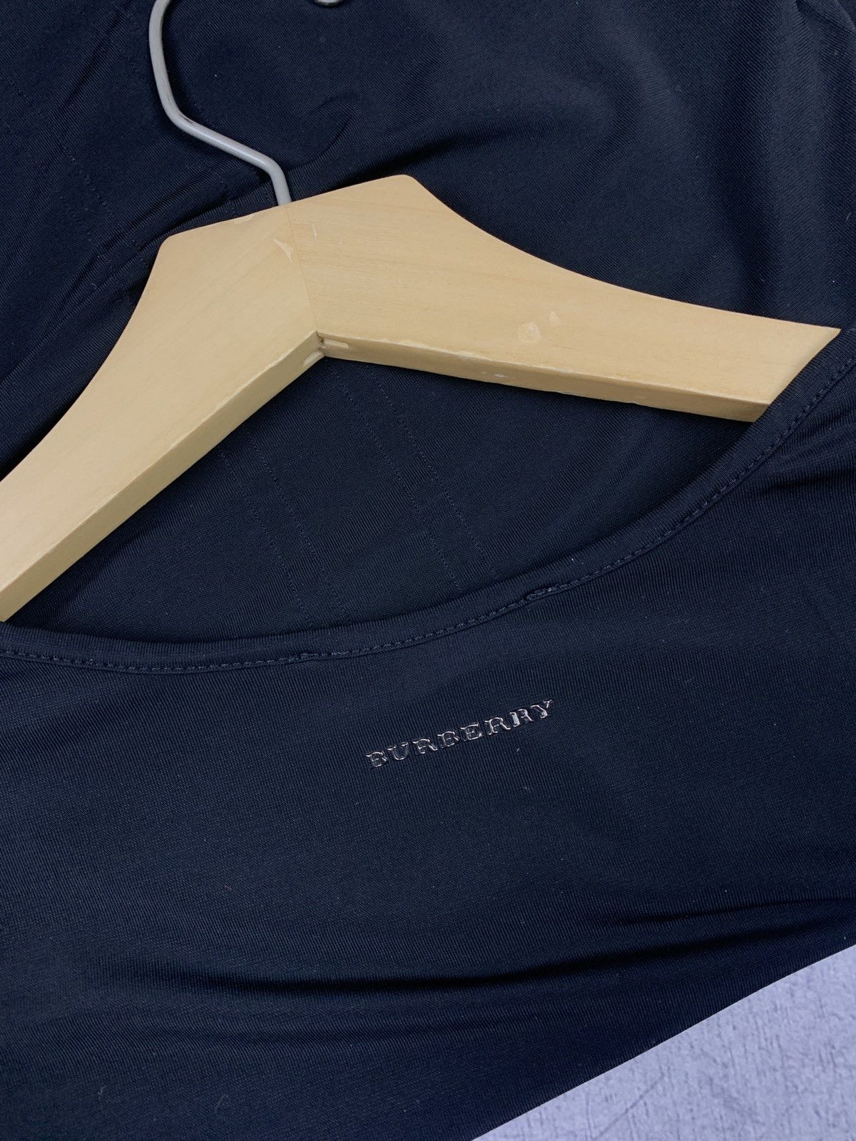 Burberry Designer Burberry London Black Long Sleeve T-Shirt Size M Size M / US 6-8 / IT 42-44 - 6 Thumbnail