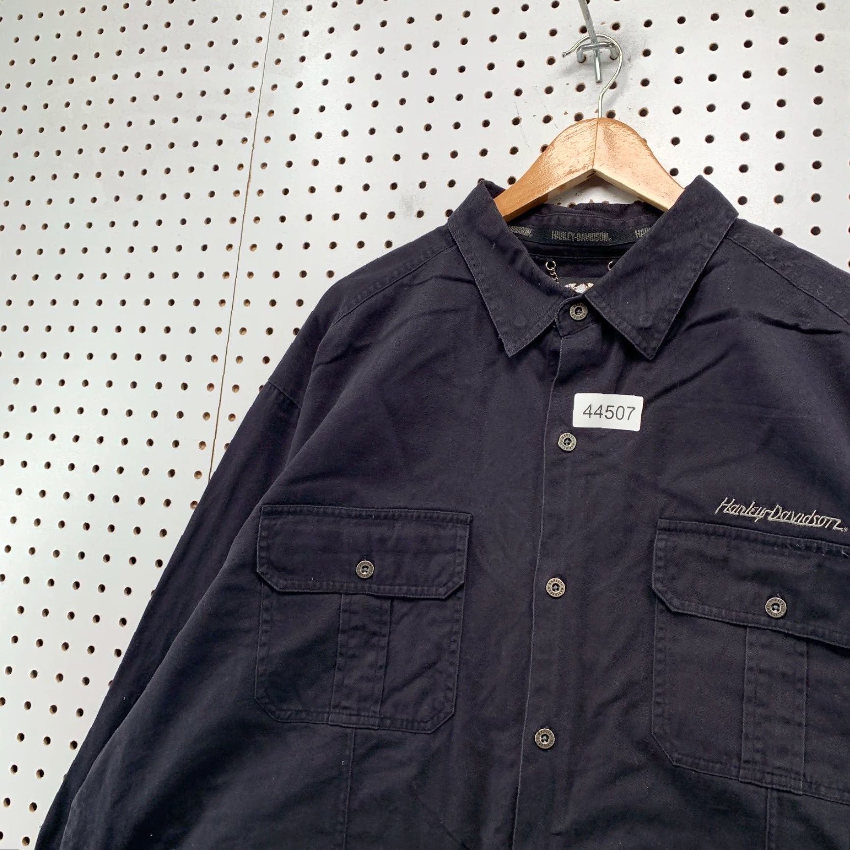 Harley Davidson VINTAGE Harley-Davidson Button-Up Shirt 2XL Black Embroidered Eagle Long Sleeve Mens 2XL Vintage Biker Cowboy Style Size US XXL / EU 58 / 5 - 7 Thumbnail