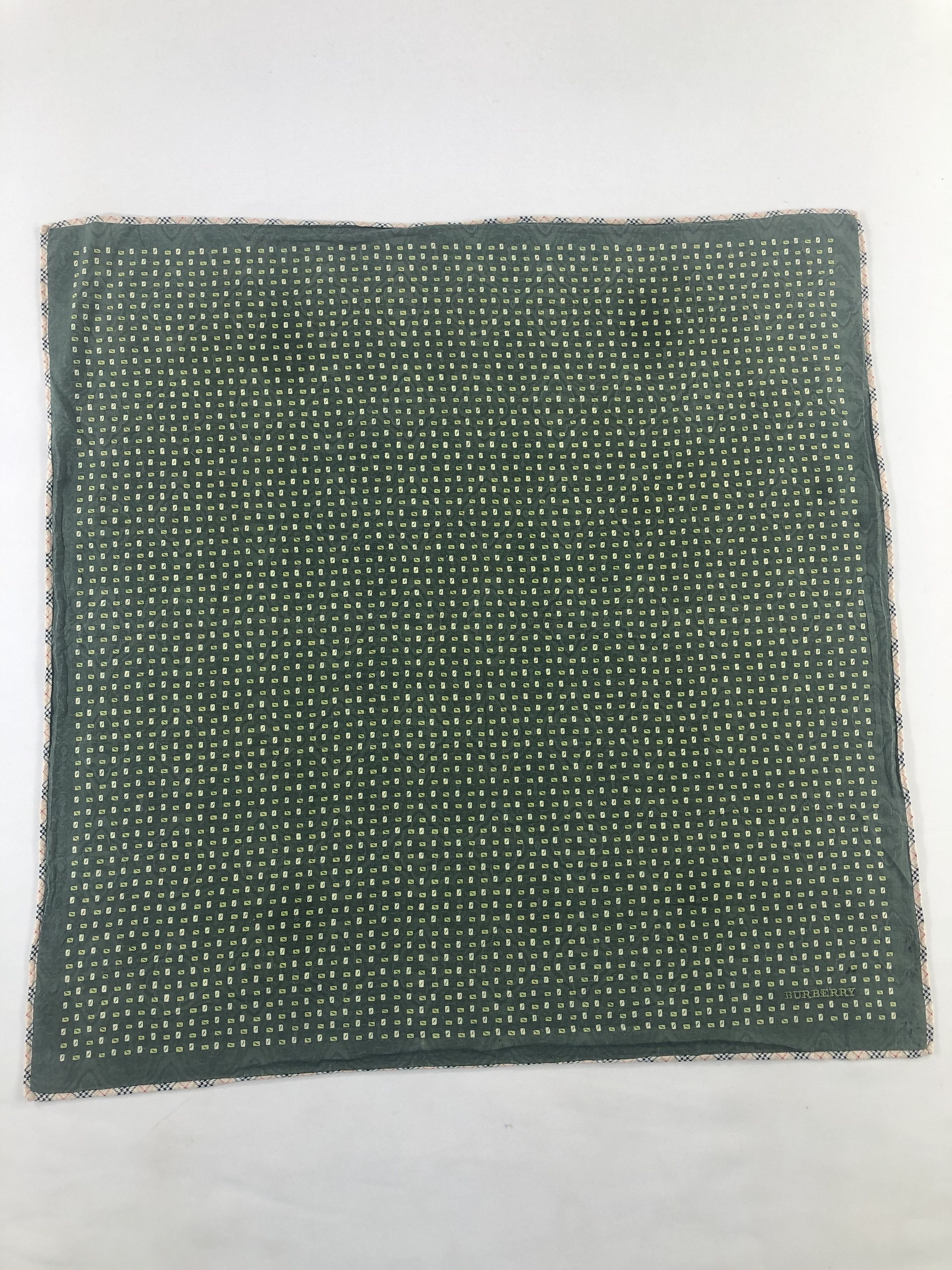 Burberry Burberry Handkerchief / Bandana / Neckerchief Size ONE SIZE - 2 Thumbnail