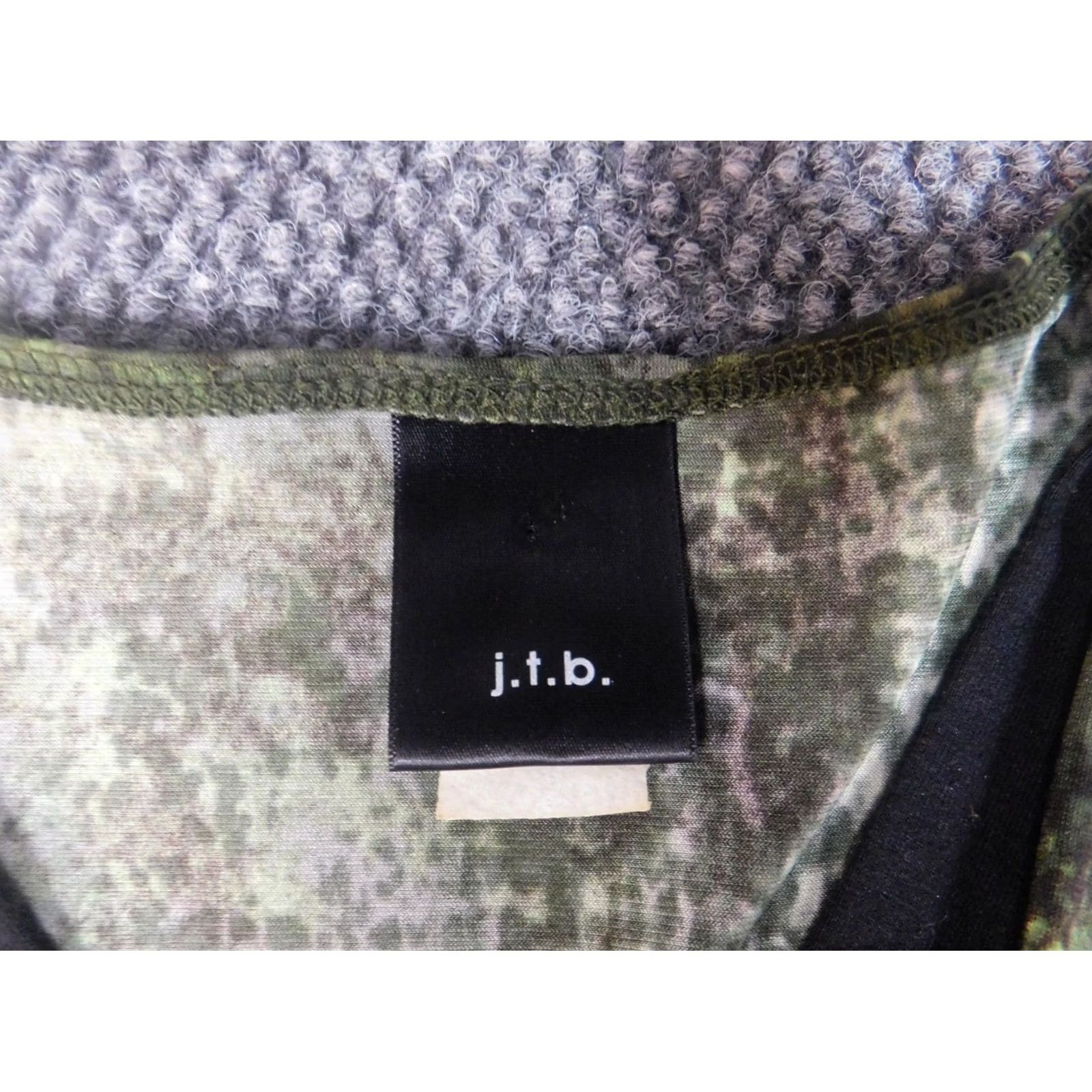 Vintage J.T.B. Blouse Womens Small Green Pullover Crew Neck Sleeveless Geometric Polyester Ruffle Casual University Style Size S / US 4 / IT 40 - 6 Thumbnail