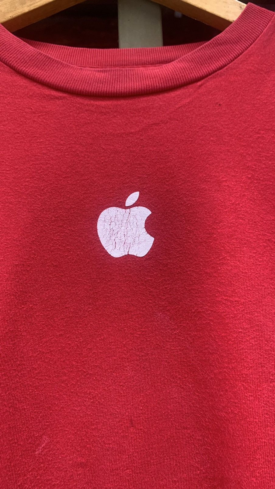 Apple APPLE CENTER LOGO Size US M / EU 48-50 / 2 - 2 Thumbnail