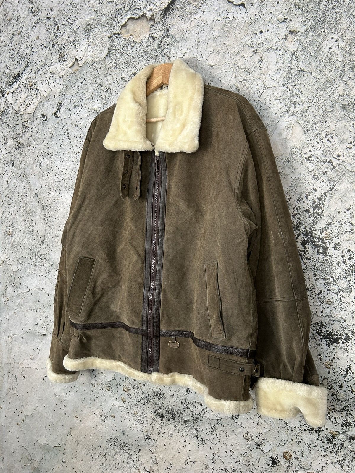 Vintage Vintage Shearling Jacket Sherpa Winter Genuine Leather 90s Size US M / EU 48-50 / 2 - 2 Thumbnail