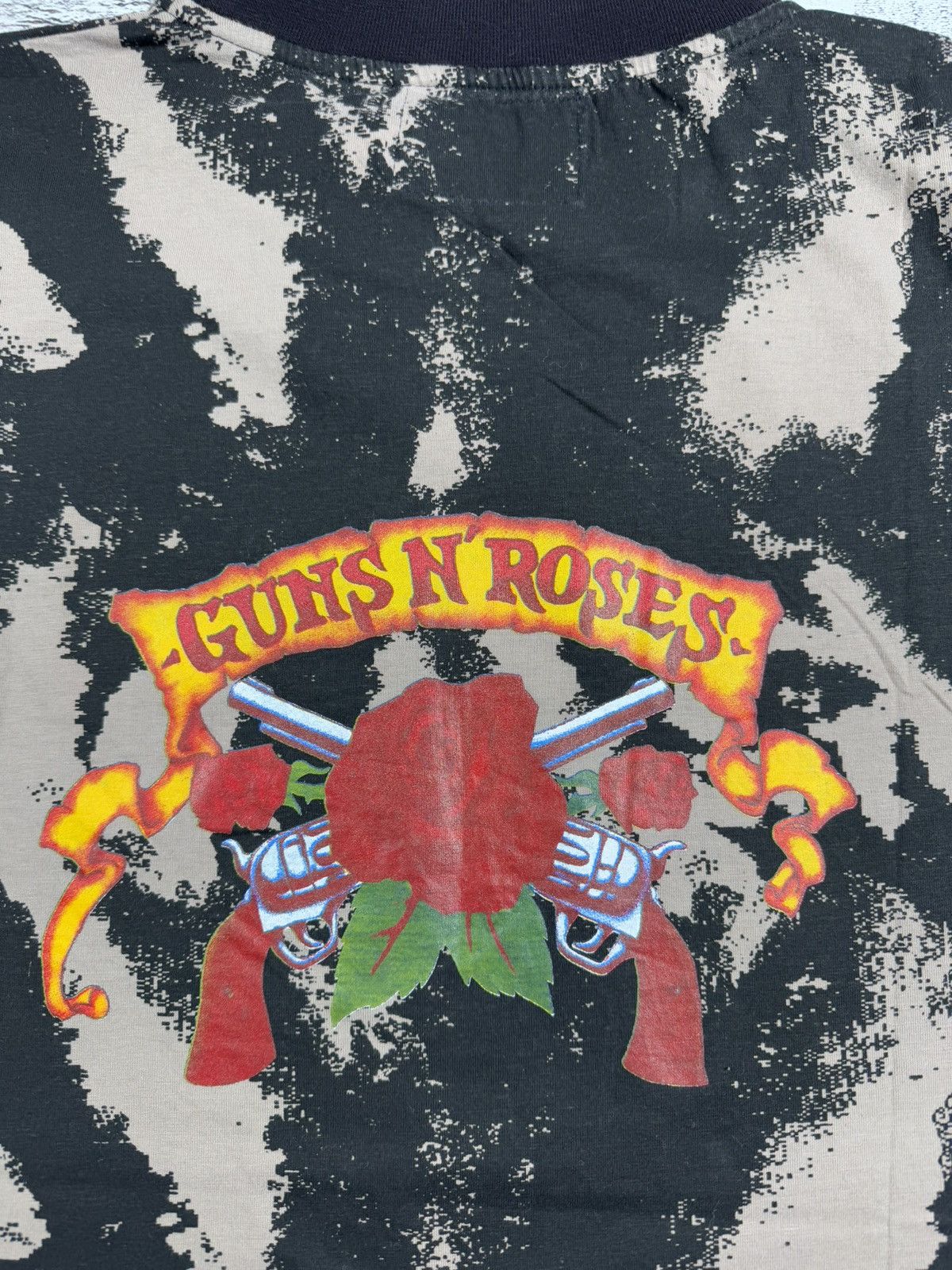 Band Tees RARE Vintage NEW Guns N Roses 1993 Rap Tie Dye T Shirt Tee Size US L / EU 52-54 / 3 - 21 Thumbnail