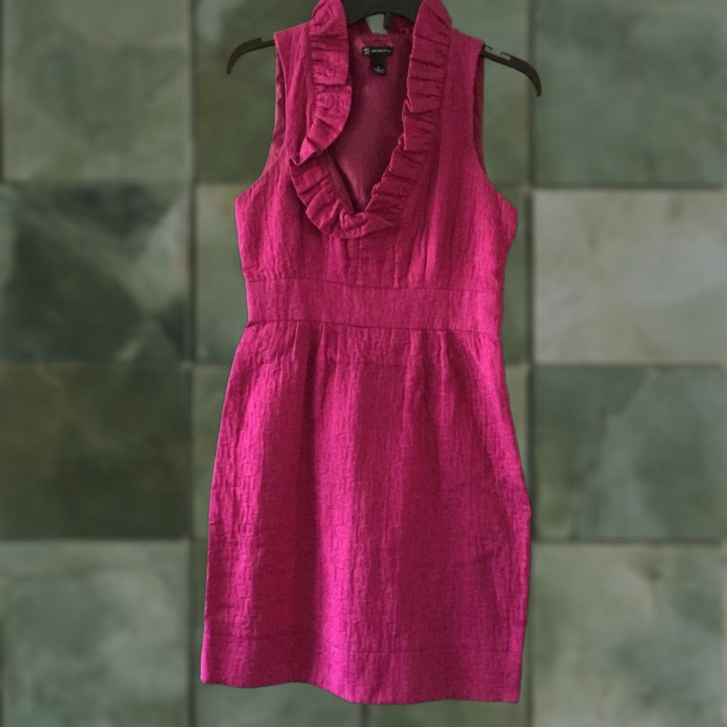 Pinko Vintage New Directions Pink Ruffled V-Neck Dress Women Size 6 Knee-Length Cotton Fitted Waist Size M / US 6-8 / IT 42-44 - 1 Thumbnail