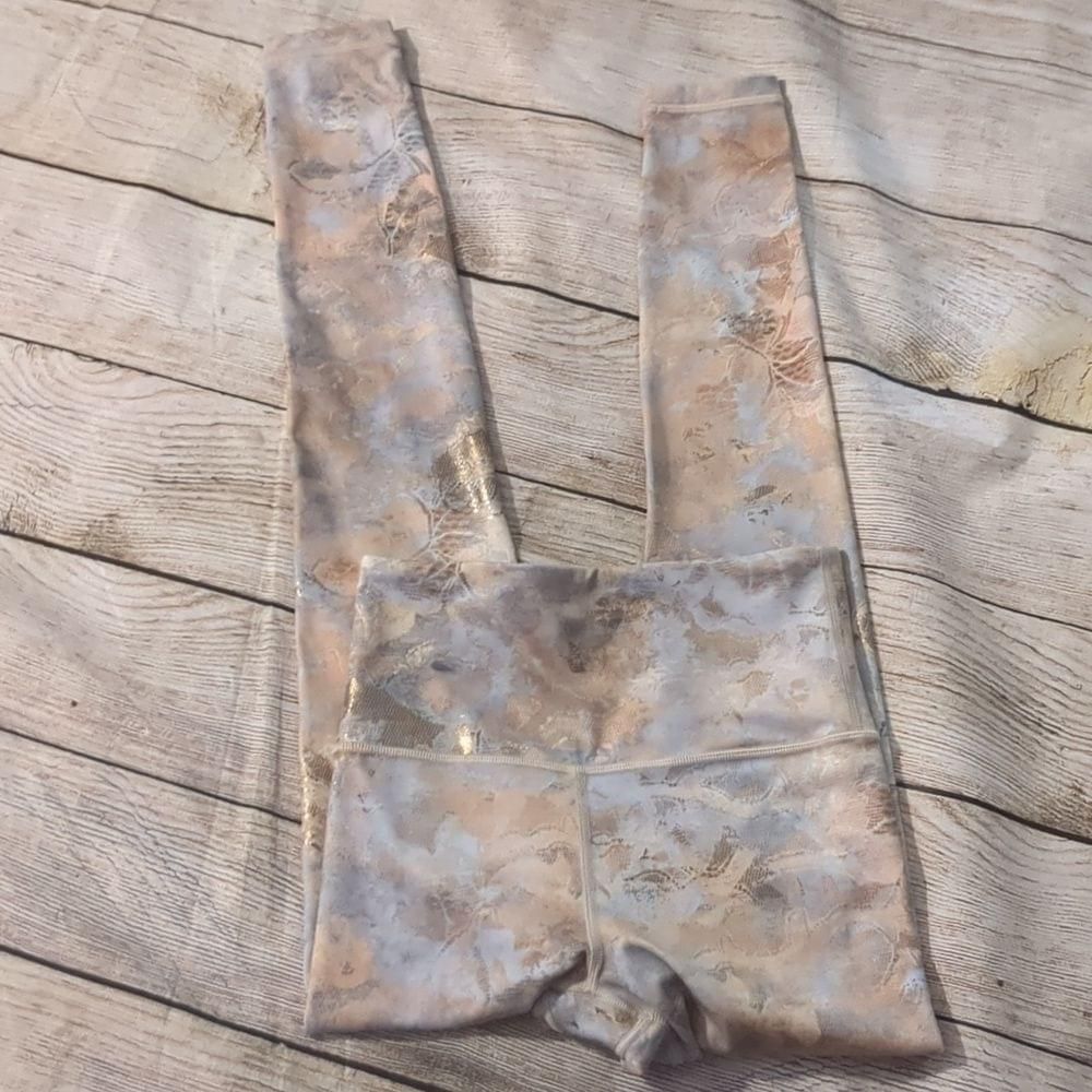 Athleta Athleta gold snakeskin leggings size XXS Size 22" - 1 Thumbnail