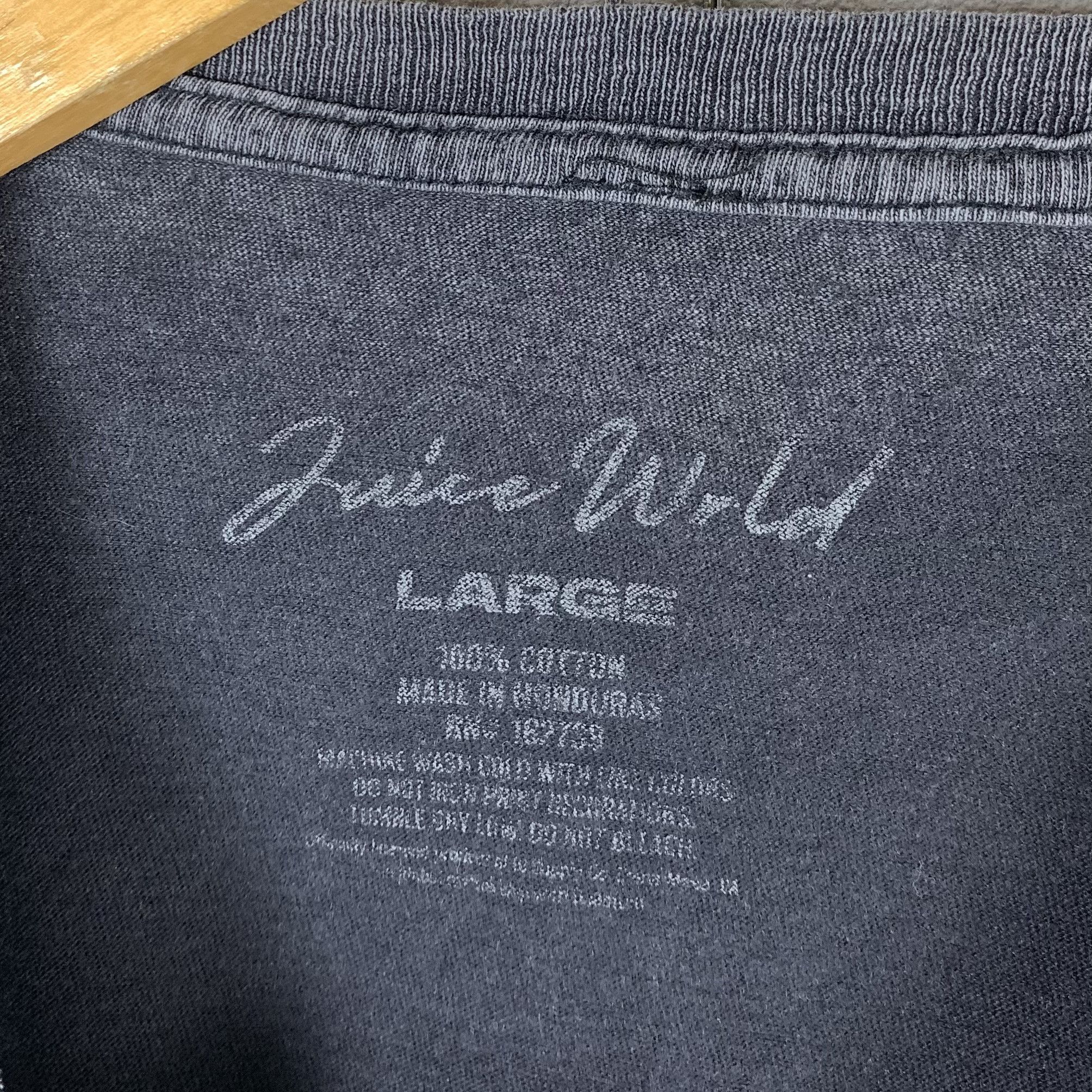 Band Tees Juice Wrld Legends Never Die Tshirt Size US L / EU 52-54 / 3 - 4 Thumbnail